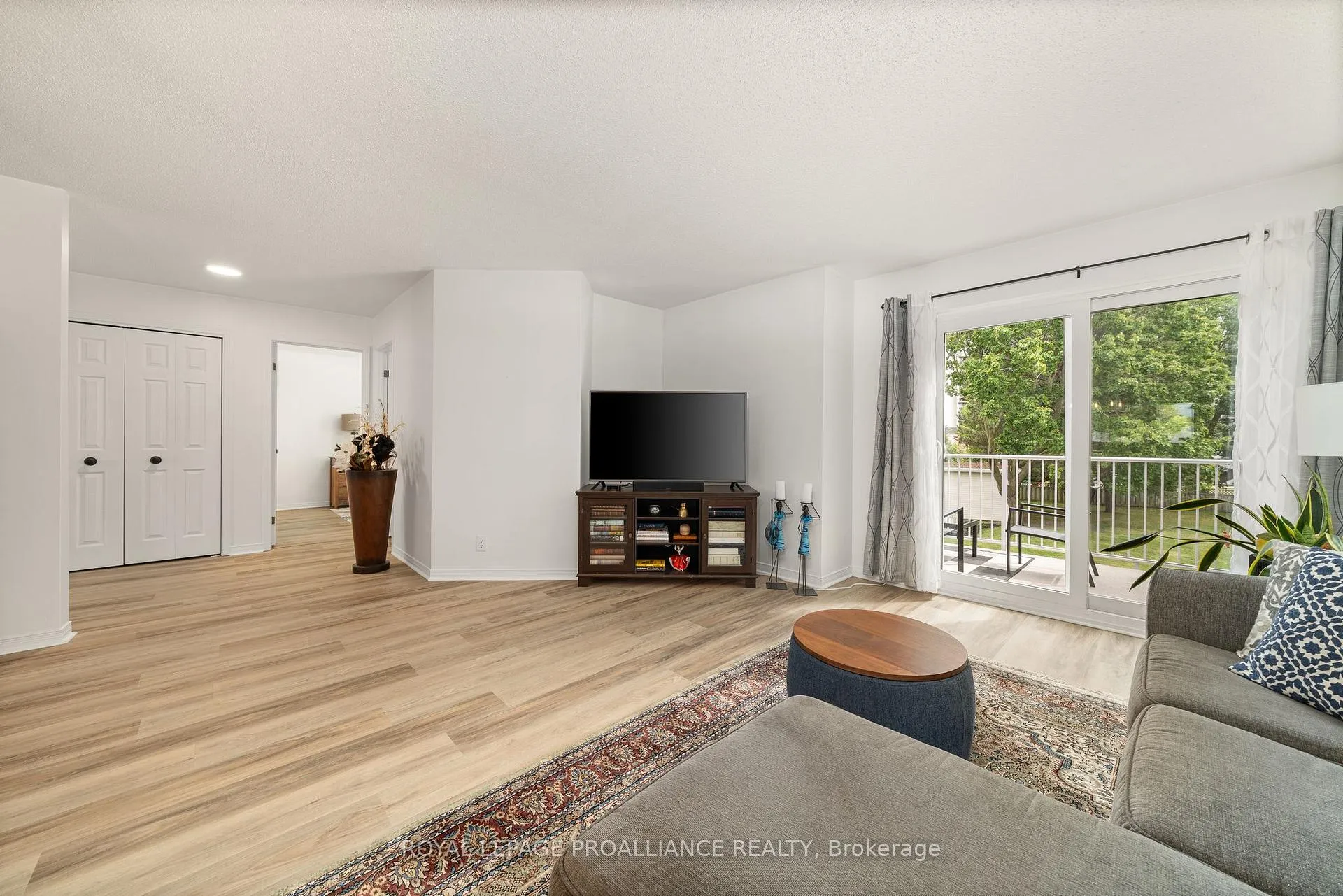 Photo 16 of Unit 12, 179 Herchimer Avenue, Belleville, Belleville Ward — HOMEH