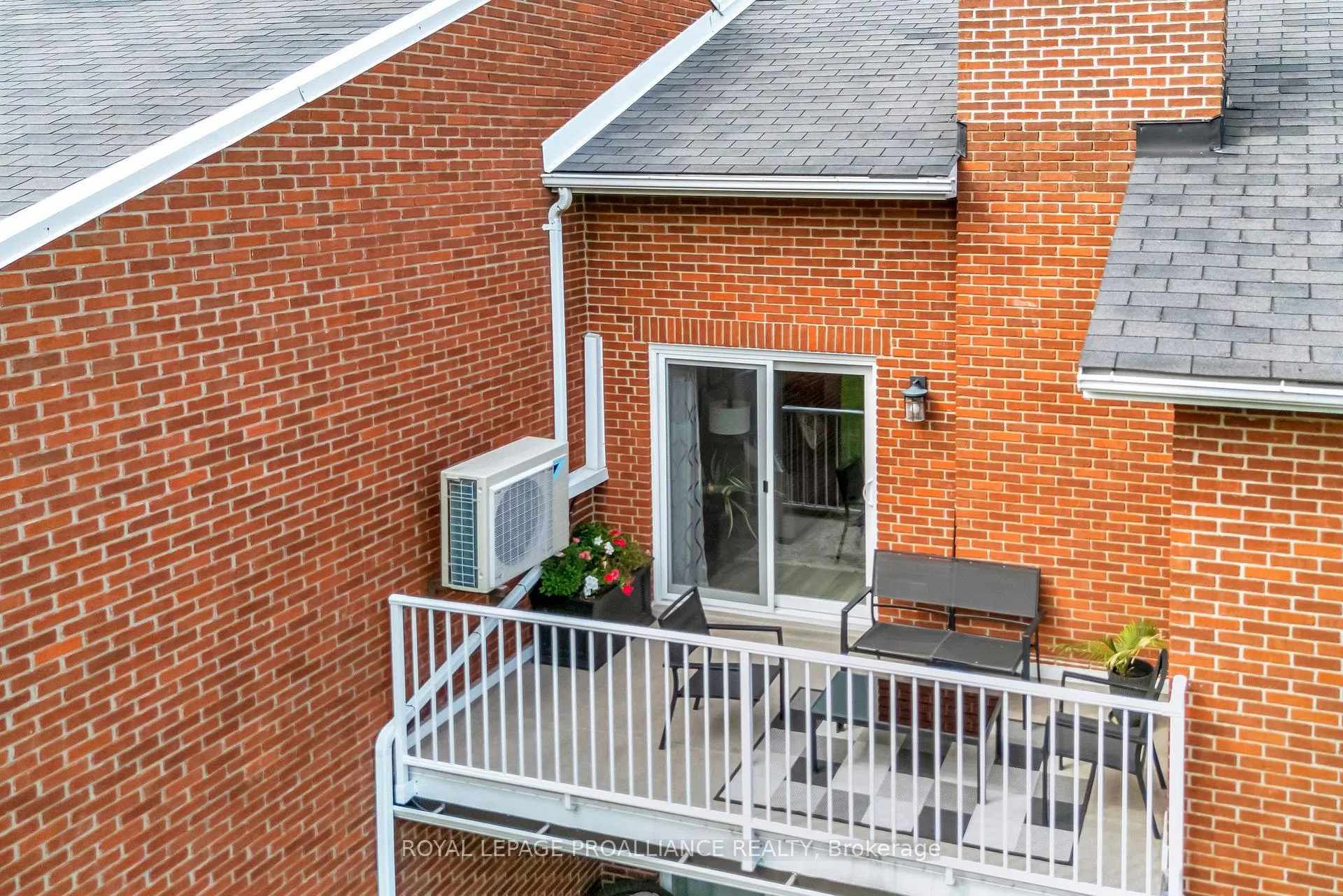Photo 35 of Unit 12, 179 Herchimer Avenue, Belleville, Belleville Ward — HOMEH