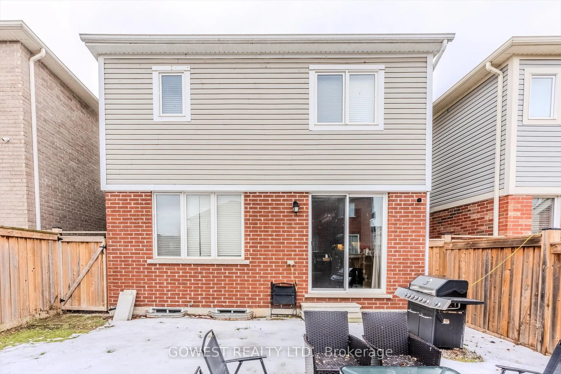 Photo 6 of 669 Gibson Crescent, Milton, Coates — HOMEH
