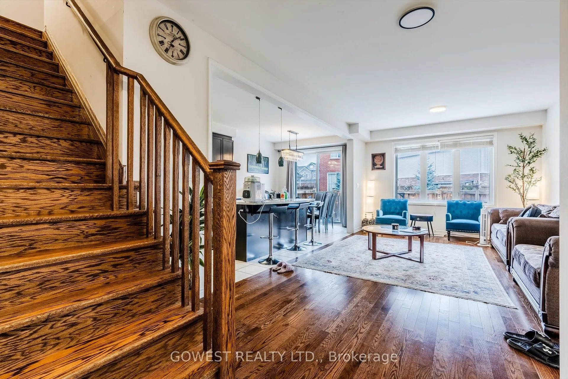 Photo 12 of 669 Gibson Crescent, Milton, Coates — HOMEH
