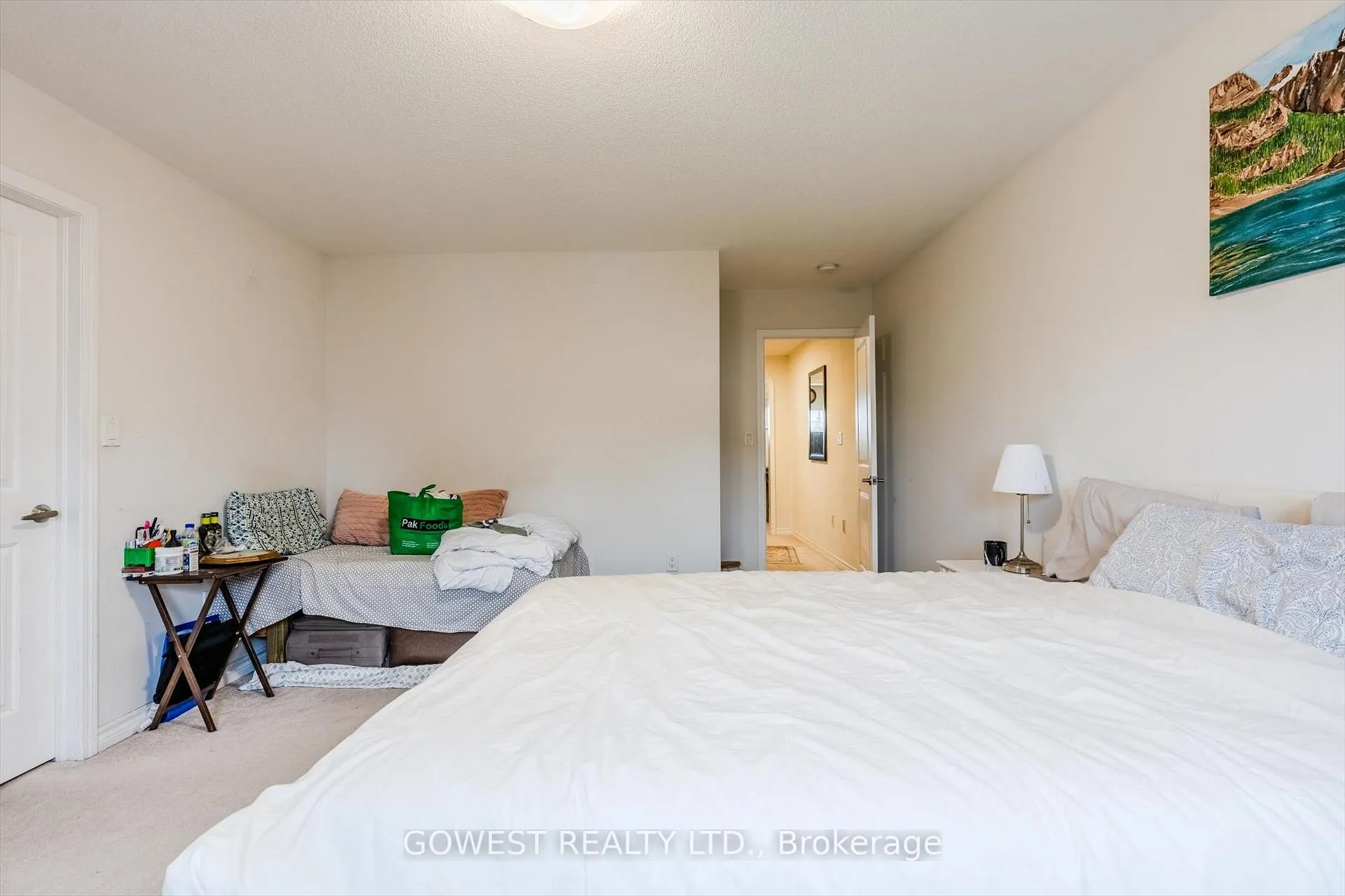 Photo 21 of 669 Gibson Crescent, Milton, Coates — HOMEH