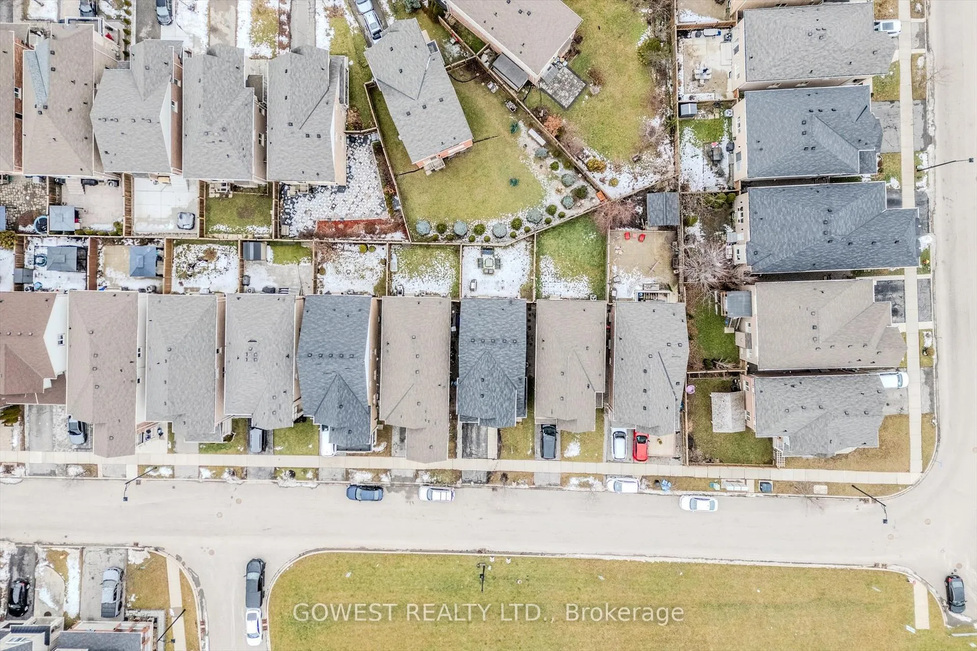 Photo 38 of 669 Gibson Crescent, Milton, Coates — HOMEH