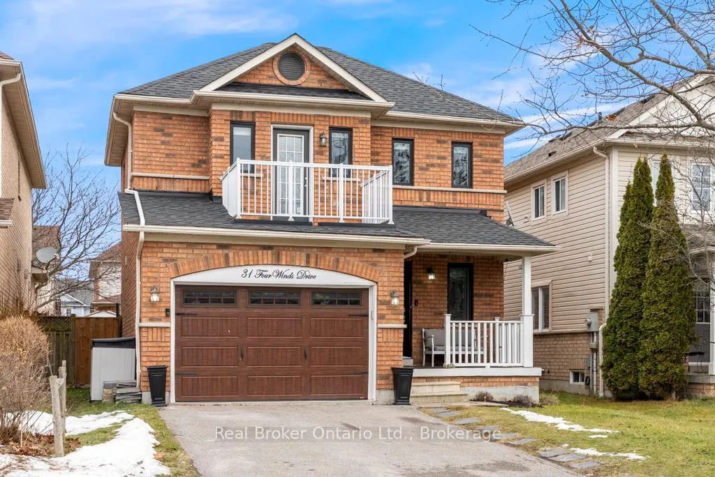 Photo 3 of 31 Four Winds Drive, Whitby, Port Whitby — HOMEH