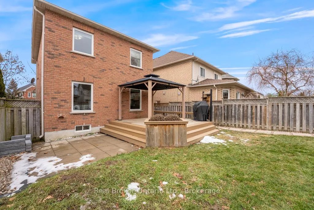 Photo 39 of 31 Four Winds Drive, Whitby, Port Whitby — HOMEH