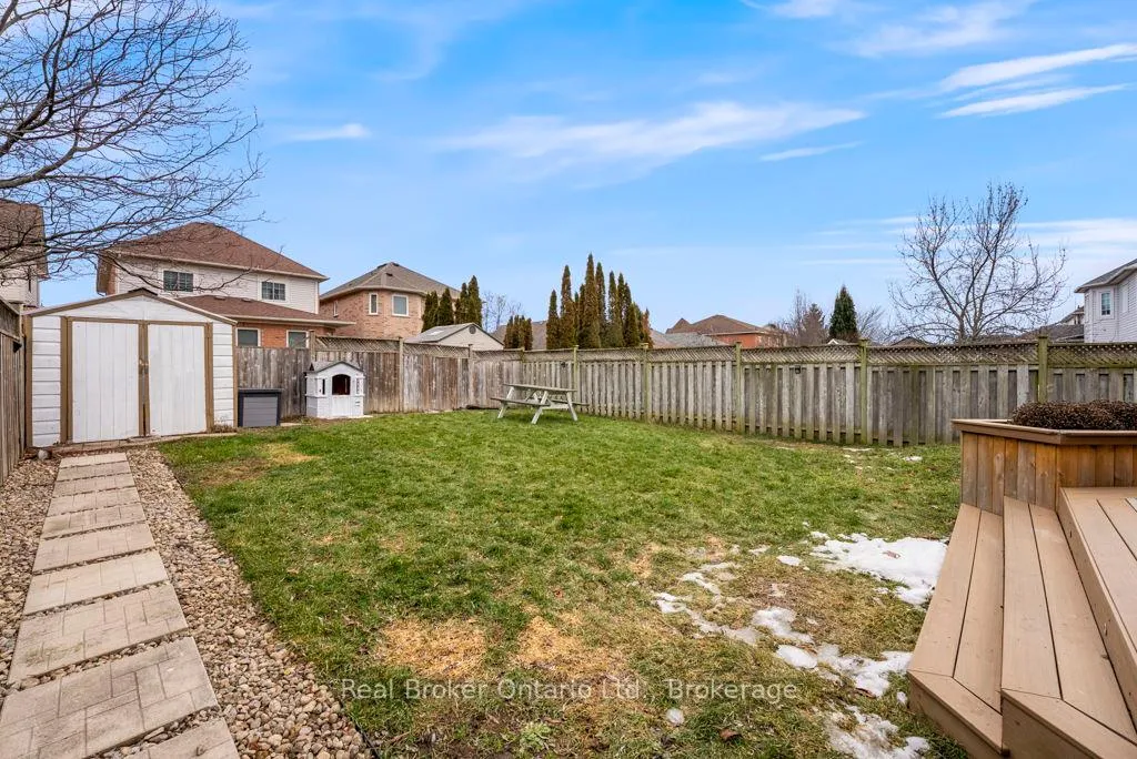 Photo 41 of 31 Four Winds Drive, Whitby, Port Whitby — HOMEH