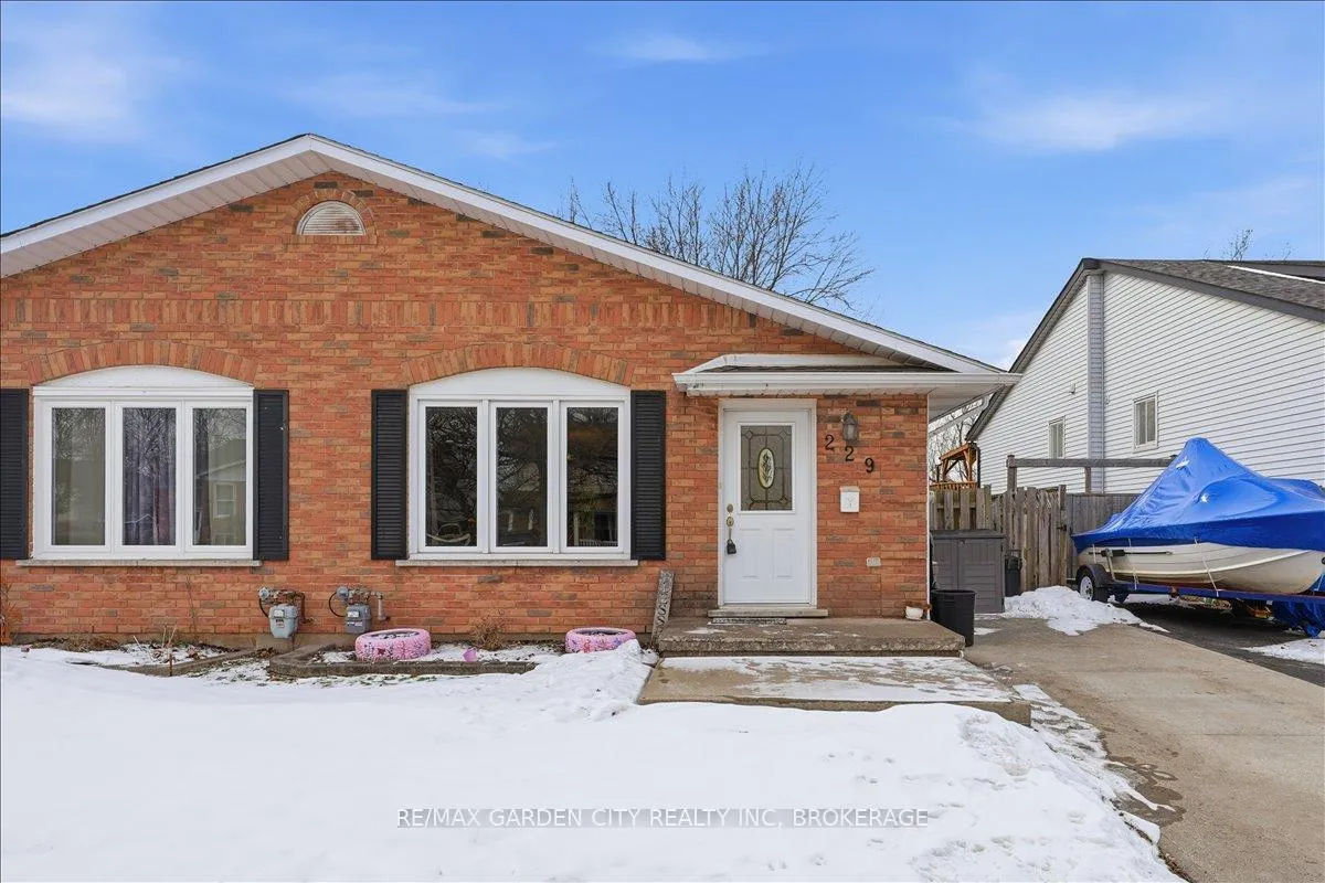 Photo 1 of 229 Windsor Street, Welland, Broadway — HOMEH