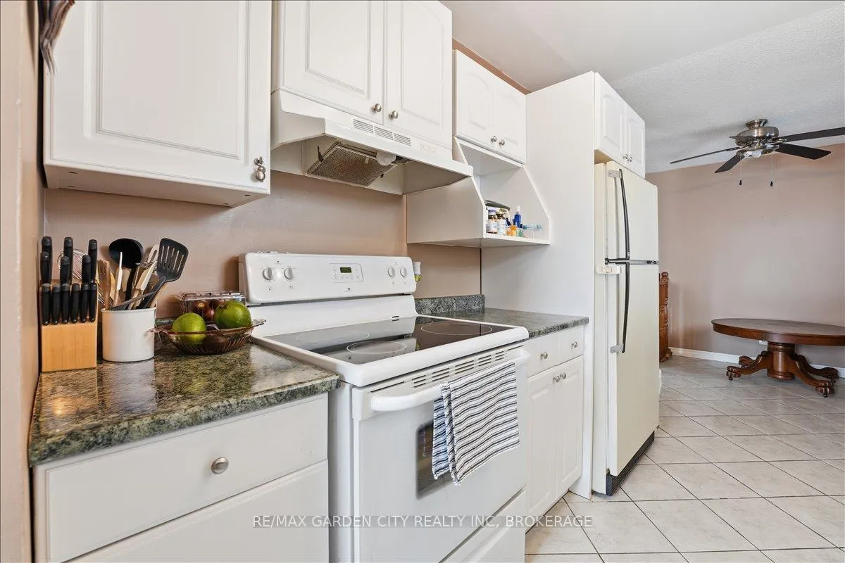 Photo 13 of 229 Windsor Street, Welland, Broadway — HOMEH