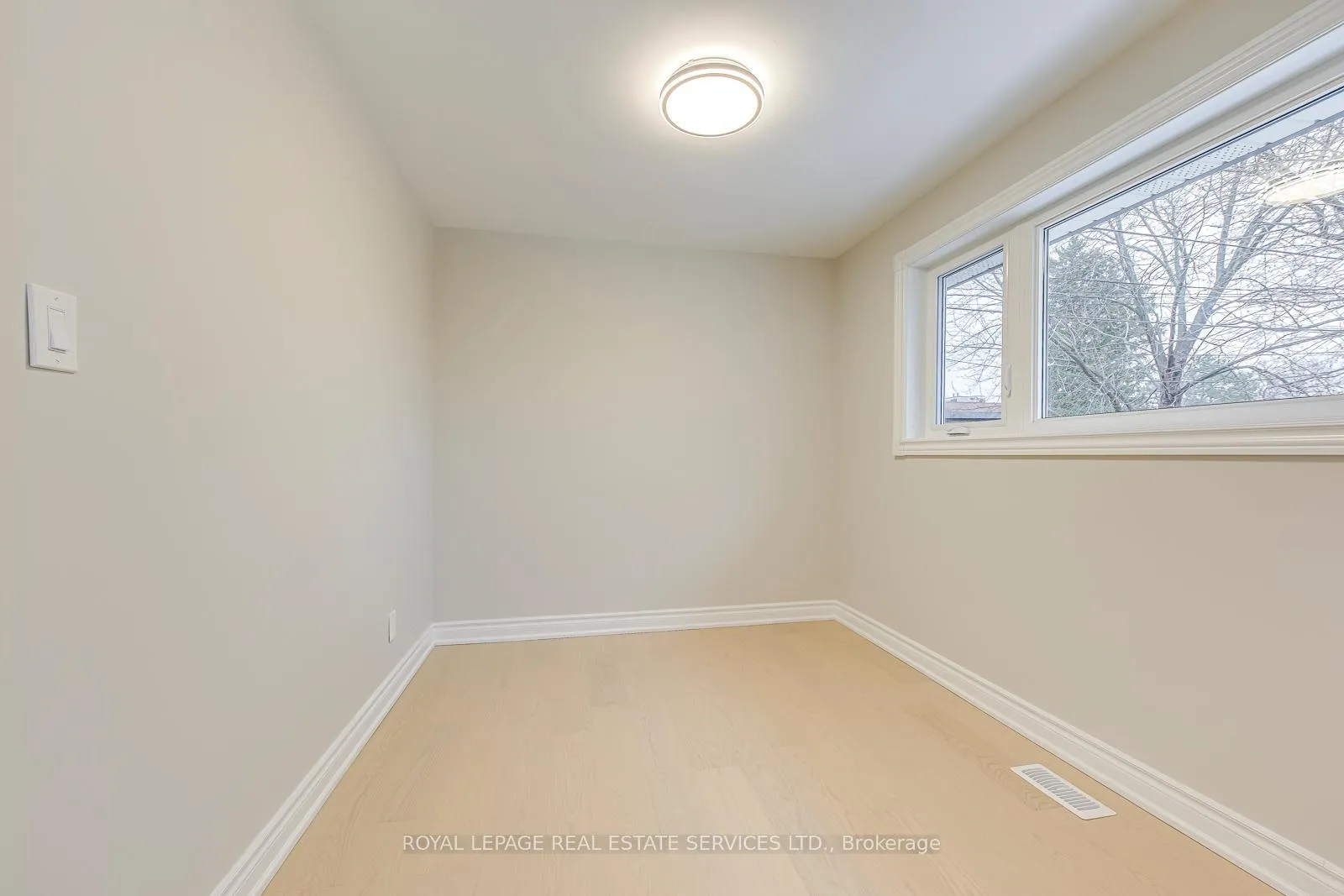 Photo 23 of 2420 Raymore Drive, Burlington, Brant — HOMEH