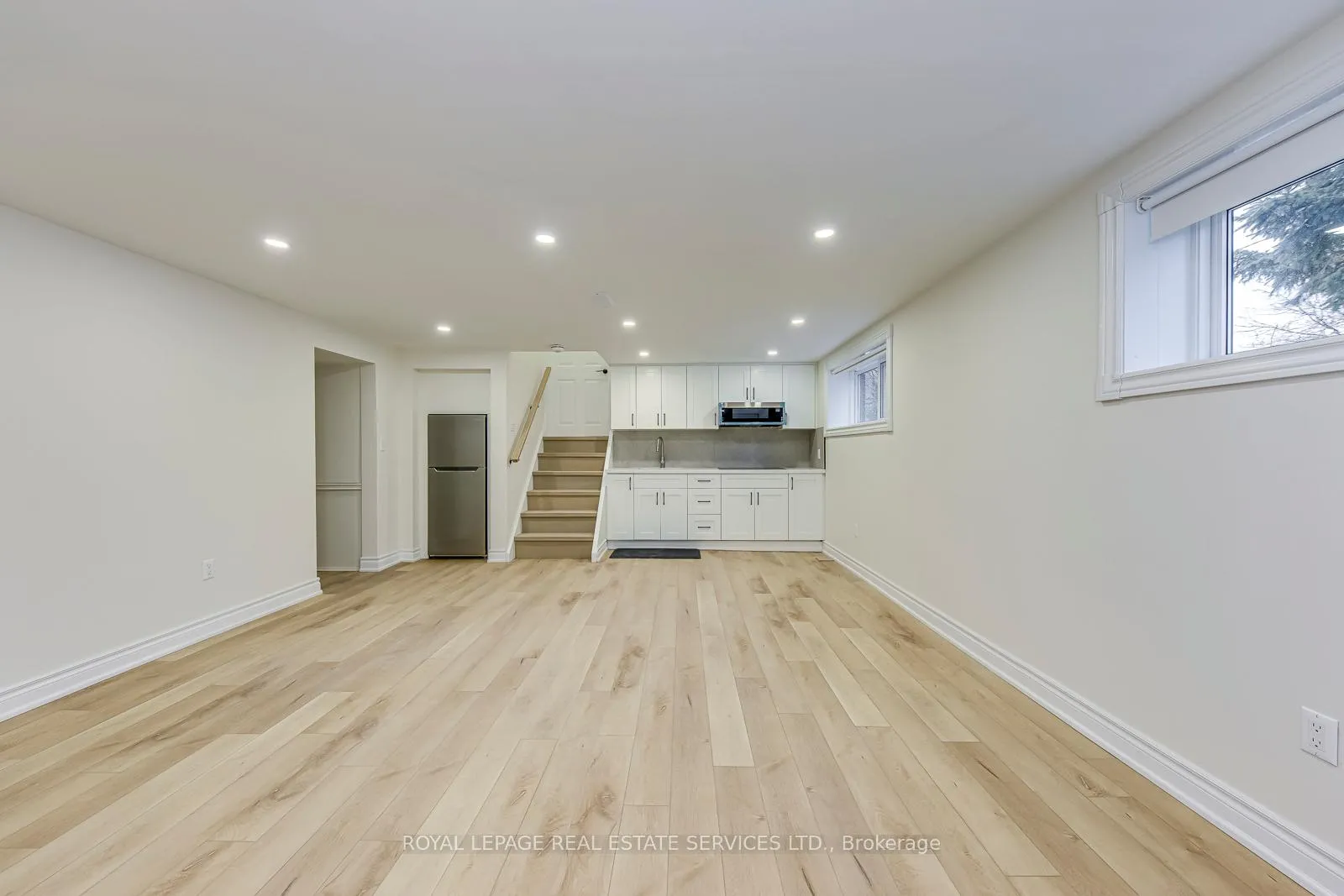 Photo 32 of 2420 Raymore Drive, Burlington, Brant — HOMEH