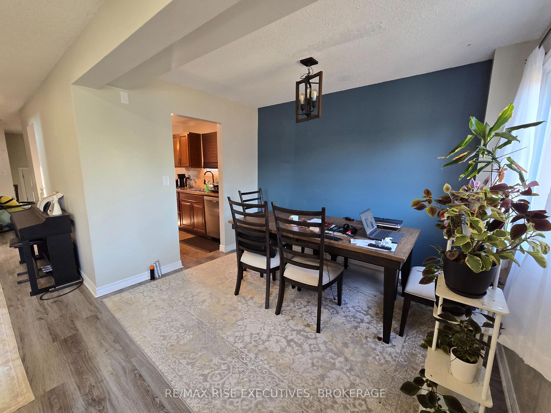 Photo 17 of 1117 Wintergreen Crescent, Kingston, City Northwest — HOMEH