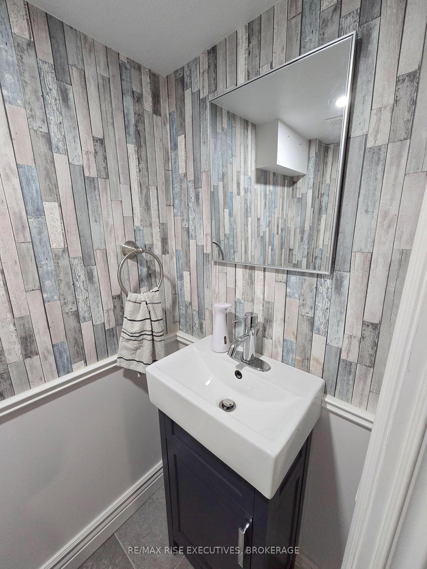 Photo 19 of 1117 Wintergreen Crescent, Kingston, City Northwest — HOMEH