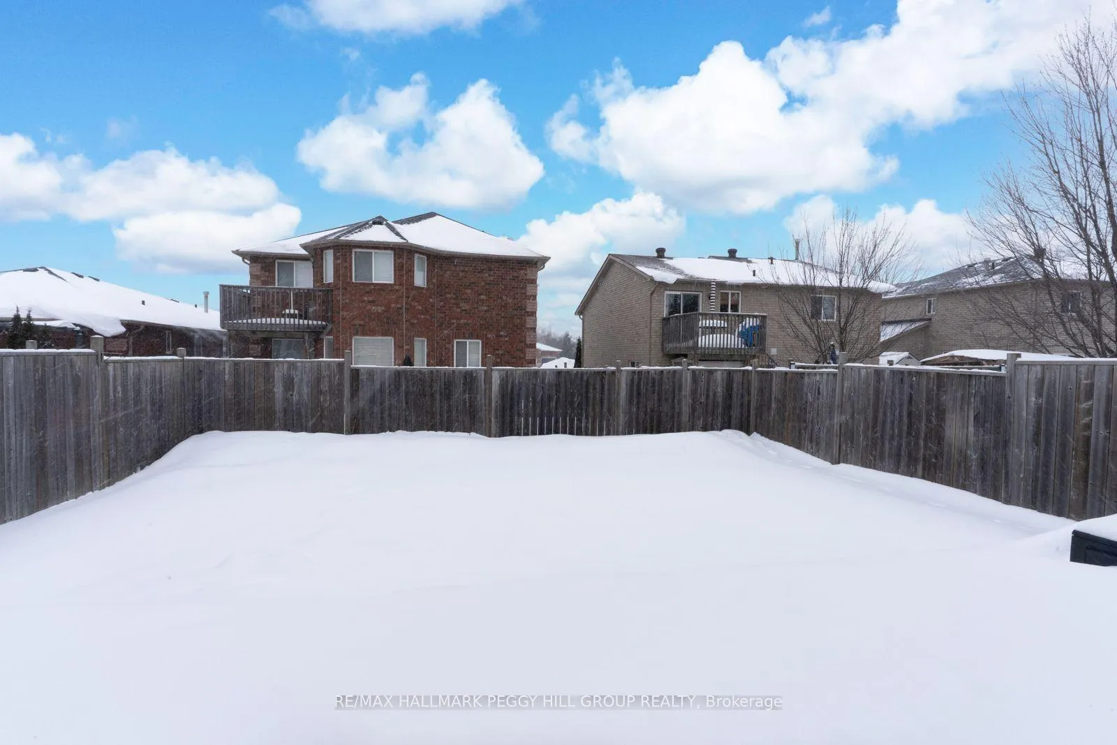 Photo 11 of 34 Coronation Parkway, Barrie, Innis-Shore — HOMEH