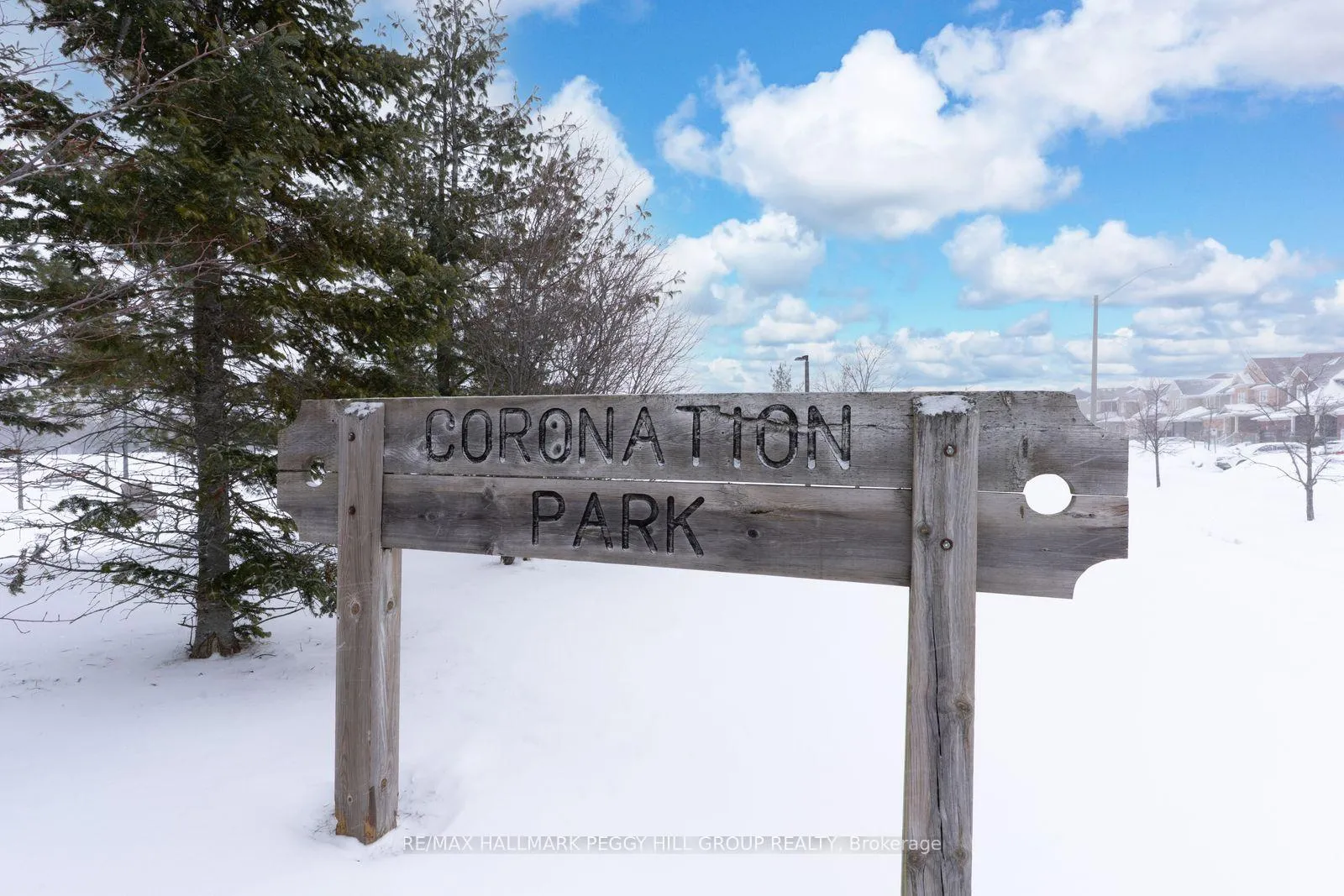 Photo 12 of 34 Coronation Parkway, Barrie, Innis-Shore — HOMEH