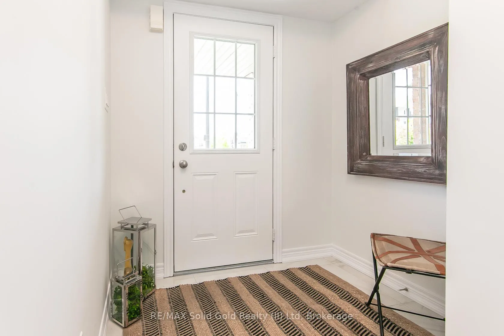 Photo 4 of 386 Linden Drive, Waterloo — HOMEH