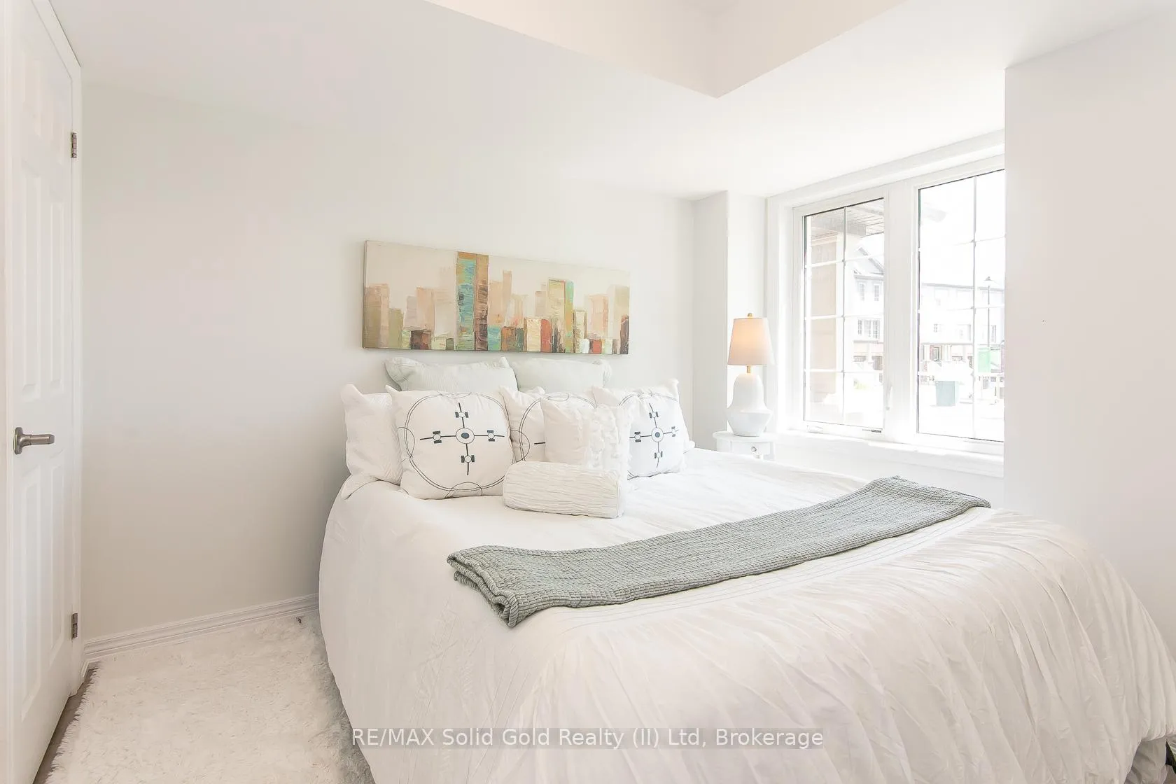 Photo 5 of 386 Linden Drive, Waterloo — HOMEH