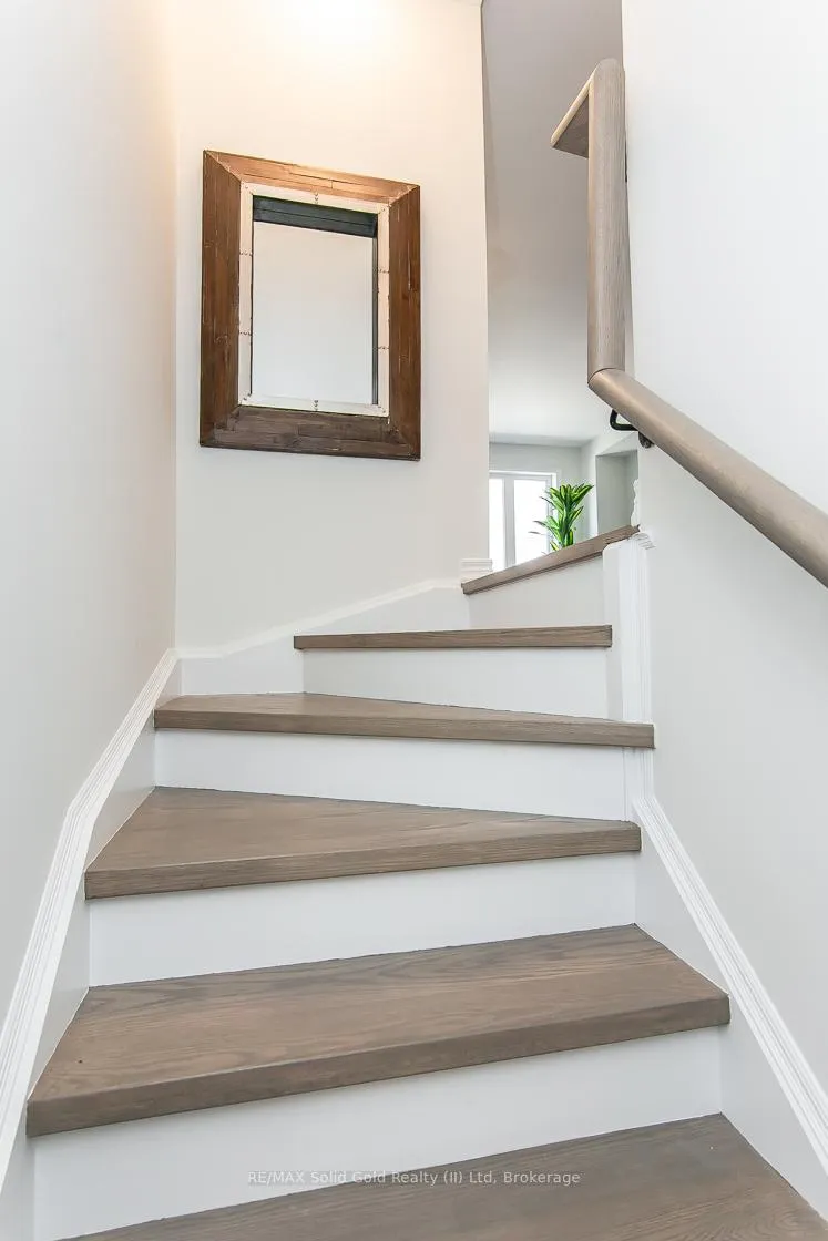 Photo 10 of 386 Linden Drive, Waterloo — HOMEH