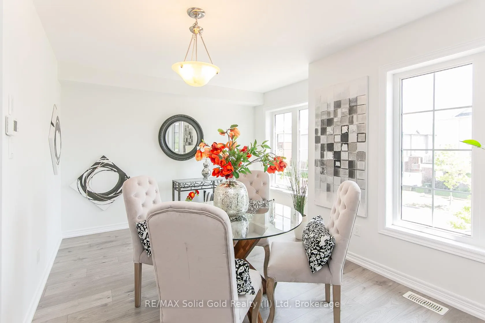 Photo 25 of 386 Linden Drive, Waterloo — HOMEH