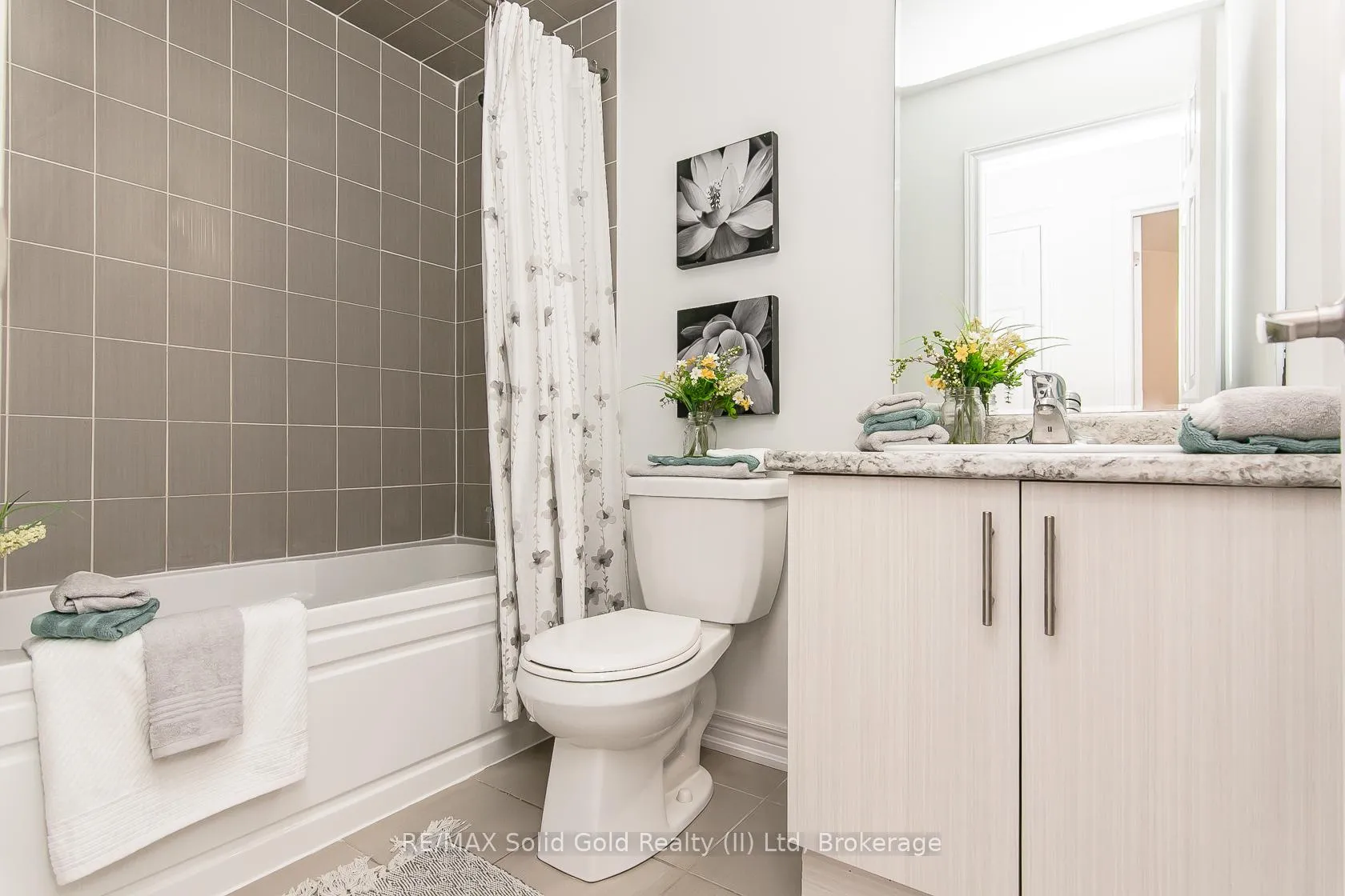 Photo 42 of 386 Linden Drive, Waterloo — HOMEH