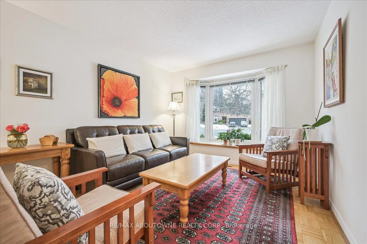 Photo 7 of 2132 Argon Court, Burlington, Brant — HOMEH