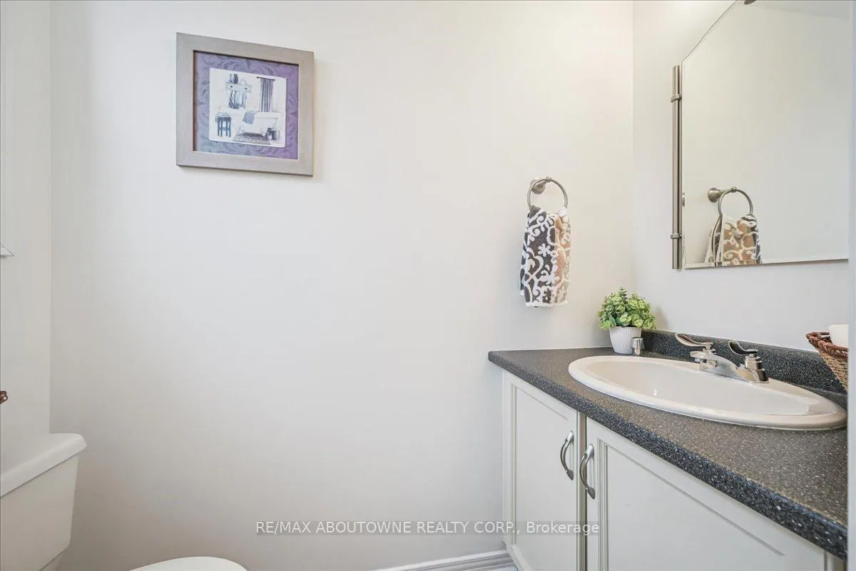 Photo 16 of 2132 Argon Court, Burlington, Brant — HOMEH