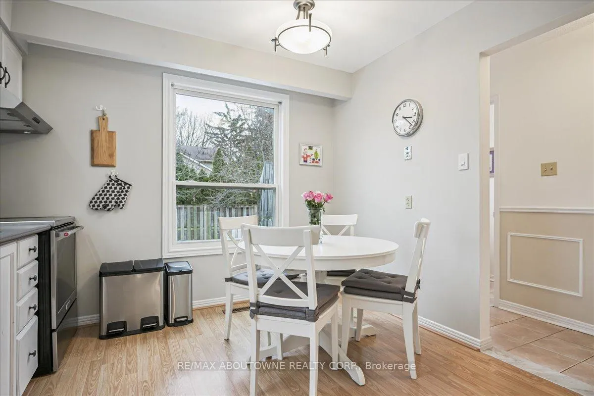 Photo 18 of 2132 Argon Court, Burlington, Brant — HOMEH