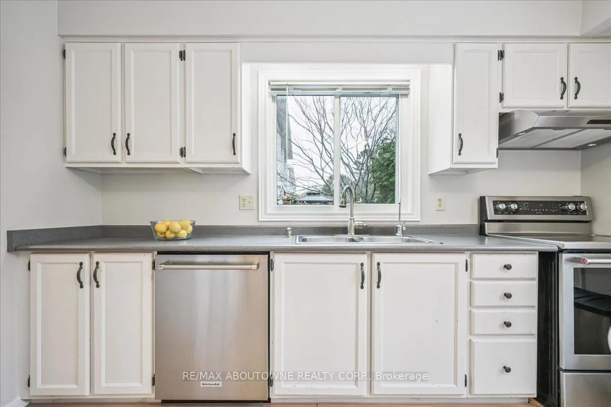 Photo 19 of 2132 Argon Court, Burlington, Brant — HOMEH