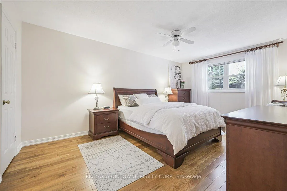 Photo 23 of 2132 Argon Court, Burlington, Brant — HOMEH