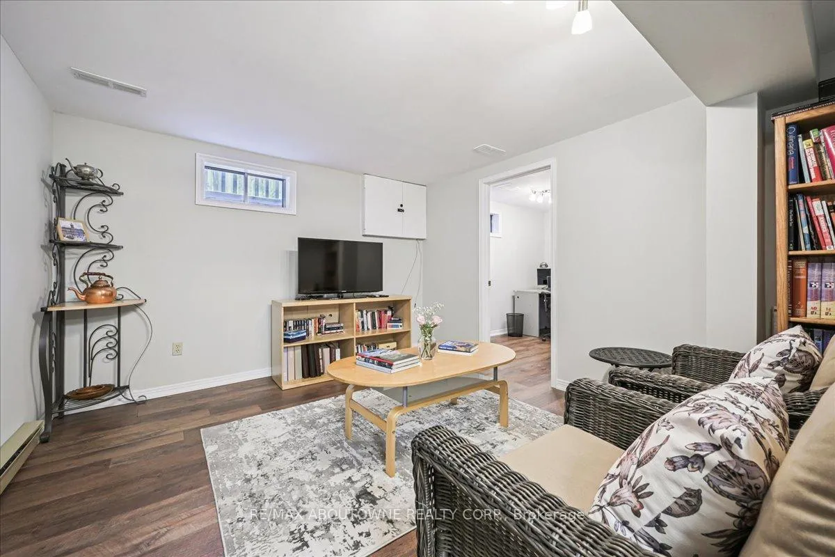 Photo 30 of 2132 Argon Court, Burlington, Brant — HOMEH