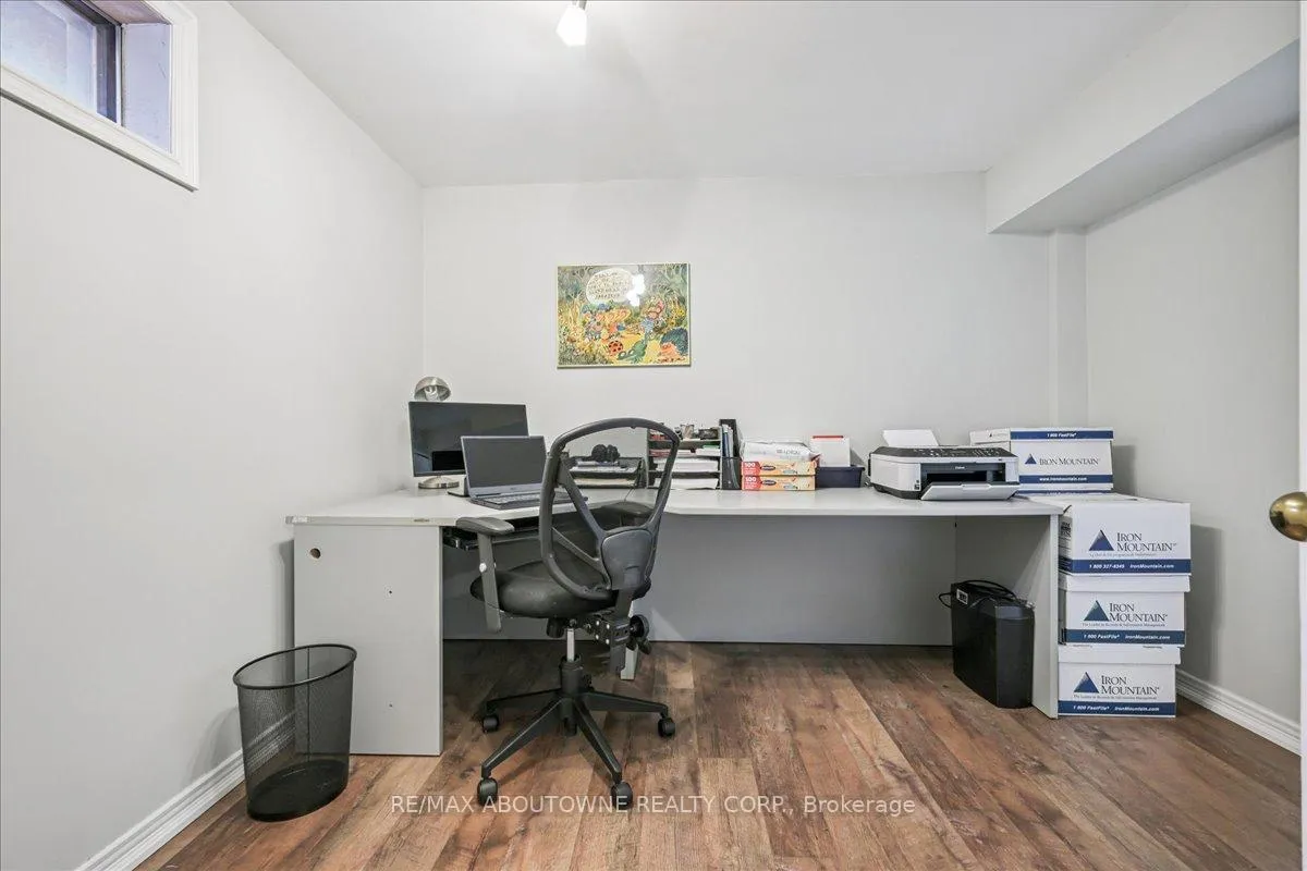 Photo 32 of 2132 Argon Court, Burlington, Brant — HOMEH