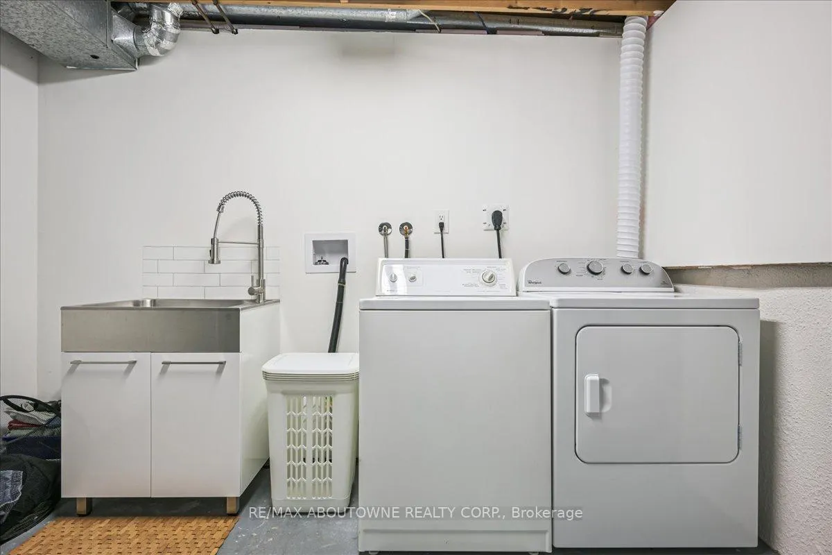 Photo 34 of 2132 Argon Court, Burlington, Brant — HOMEH