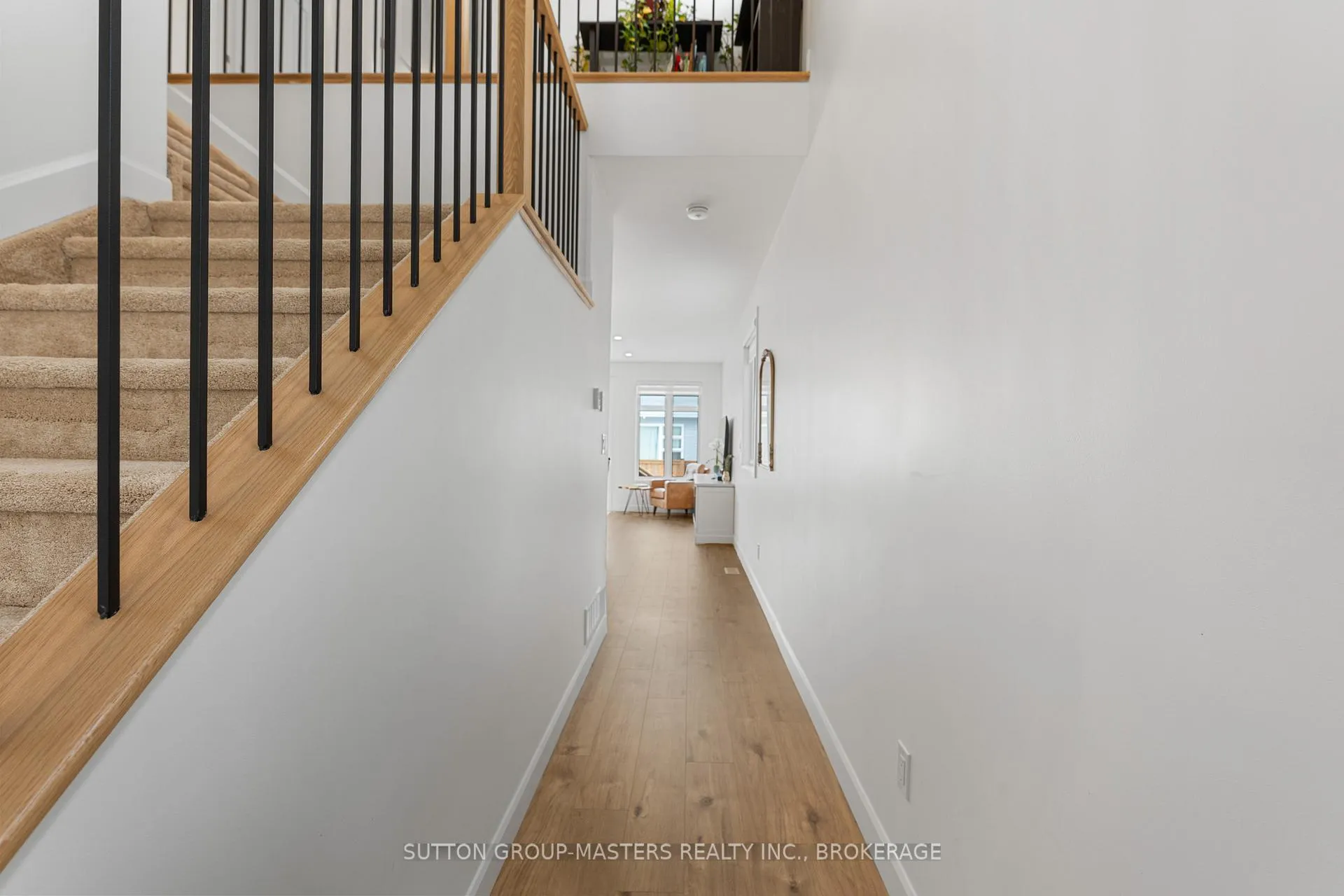 Photo 5 of 210 Superior Drive, Loyalist, Amherstview — HOMEH