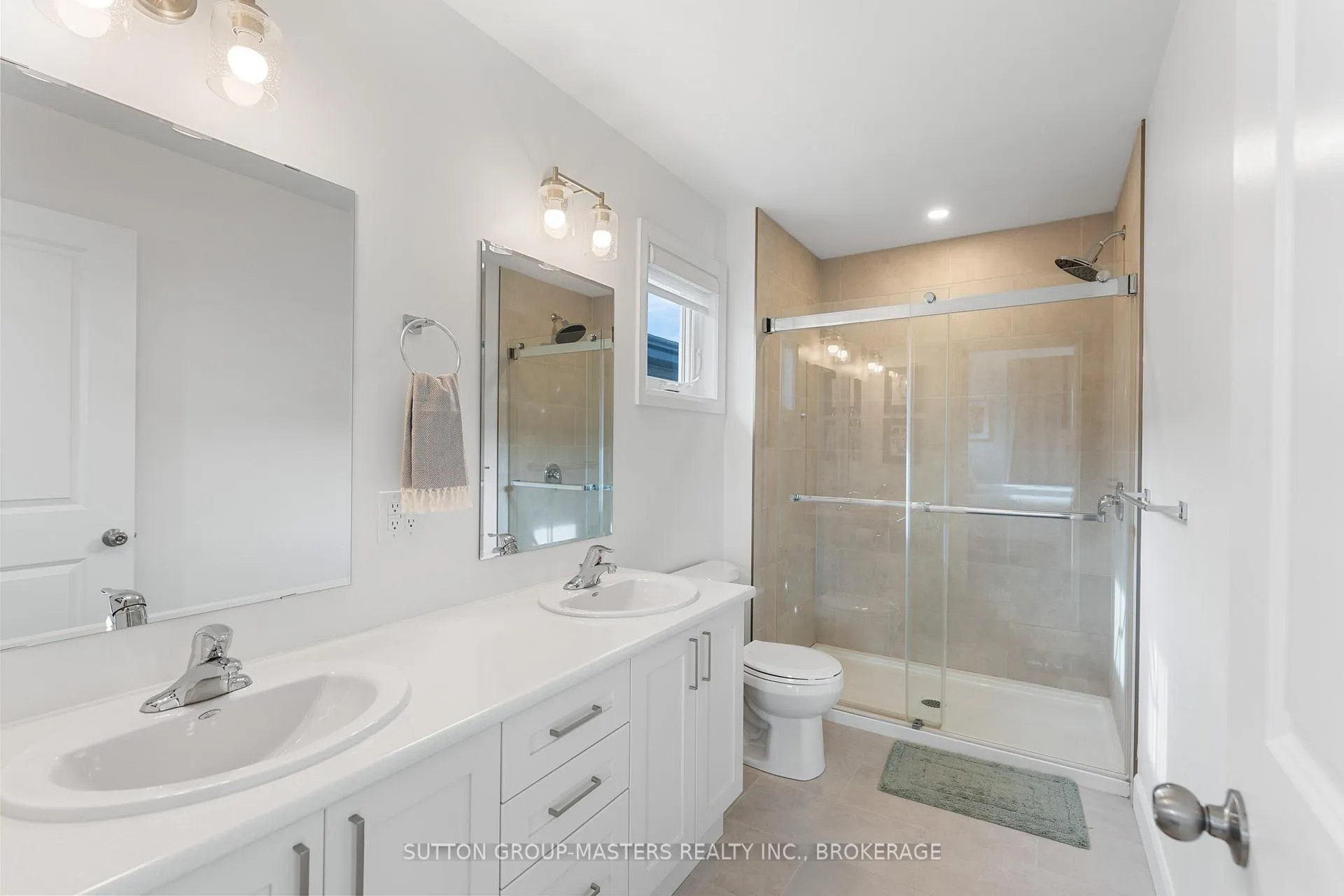Photo 18 of 210 Superior Drive, Loyalist, Amherstview — HOMEH