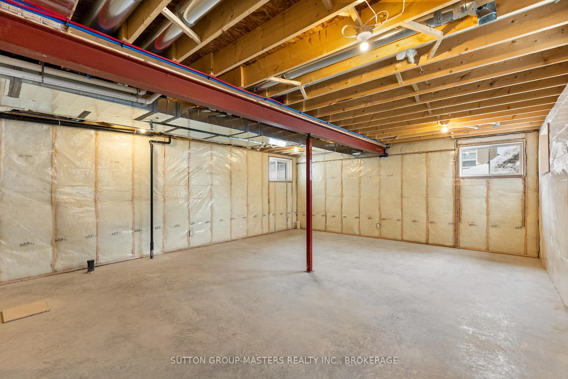 Photo 24 of 210 Superior Drive, Loyalist, Amherstview — HOMEH