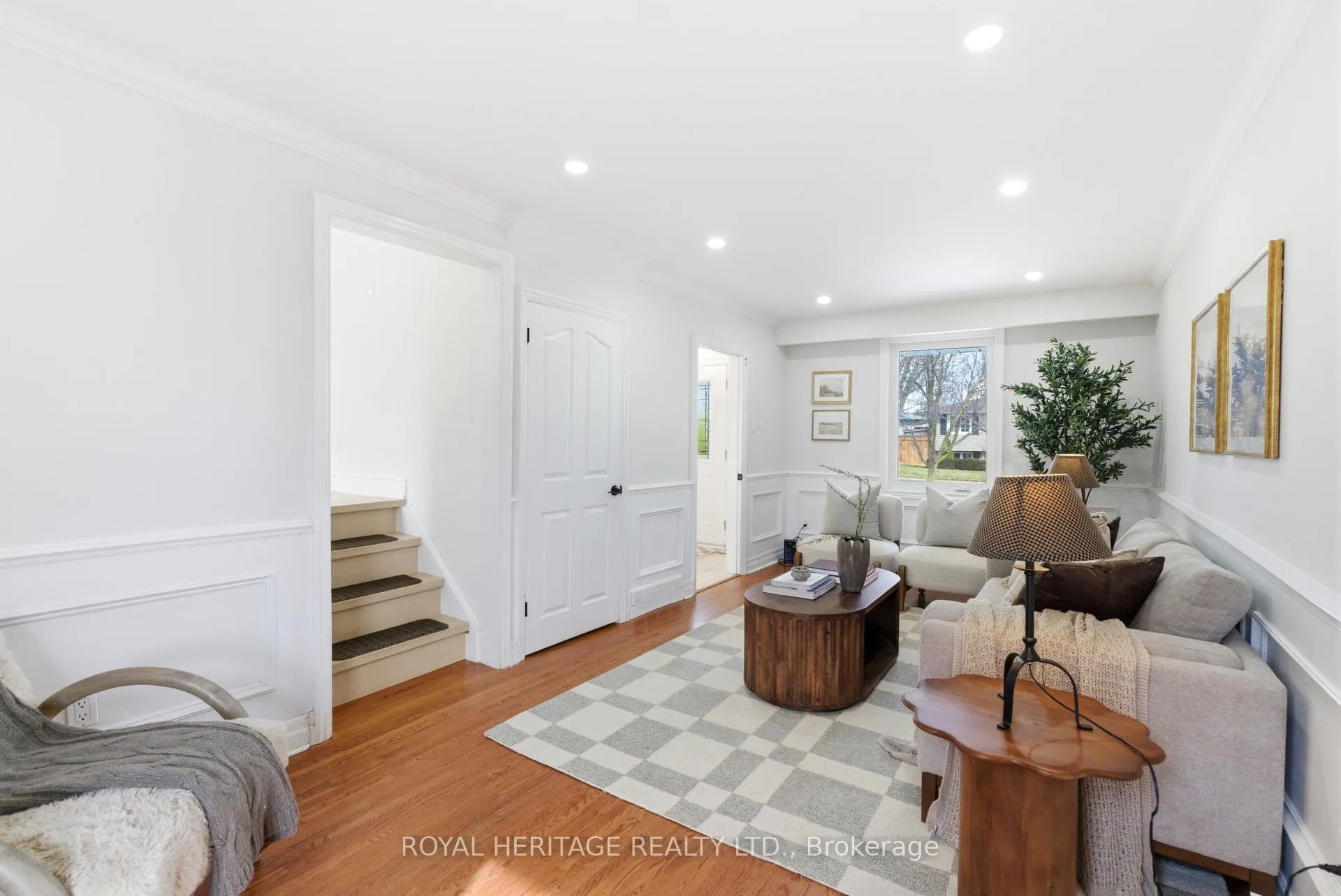 Photo 7 of 502 Shannon Crescent, Burlington, Shoreacres — HOMEH