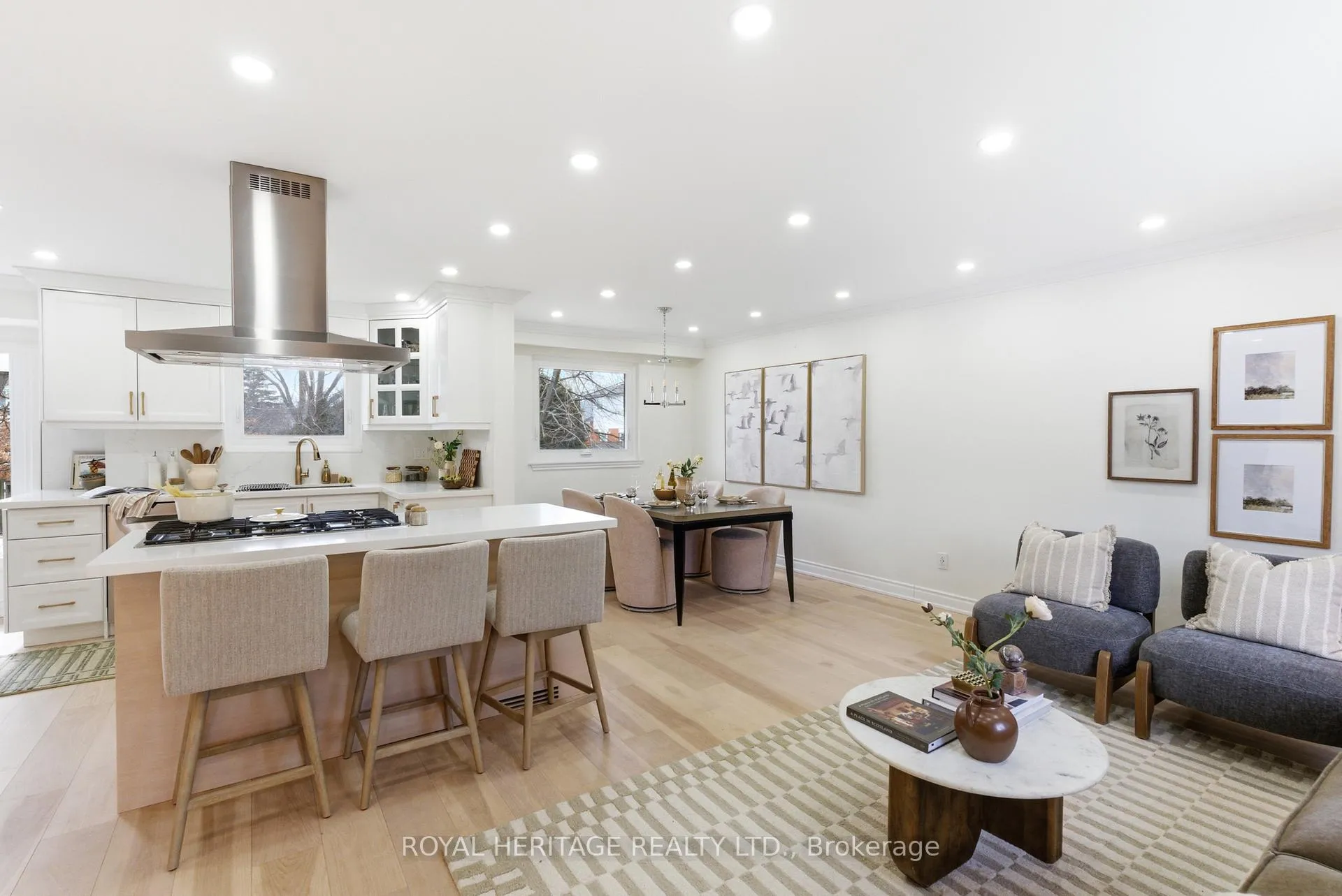 Photo 10 of 502 Shannon Crescent, Burlington, Shoreacres — HOMEH