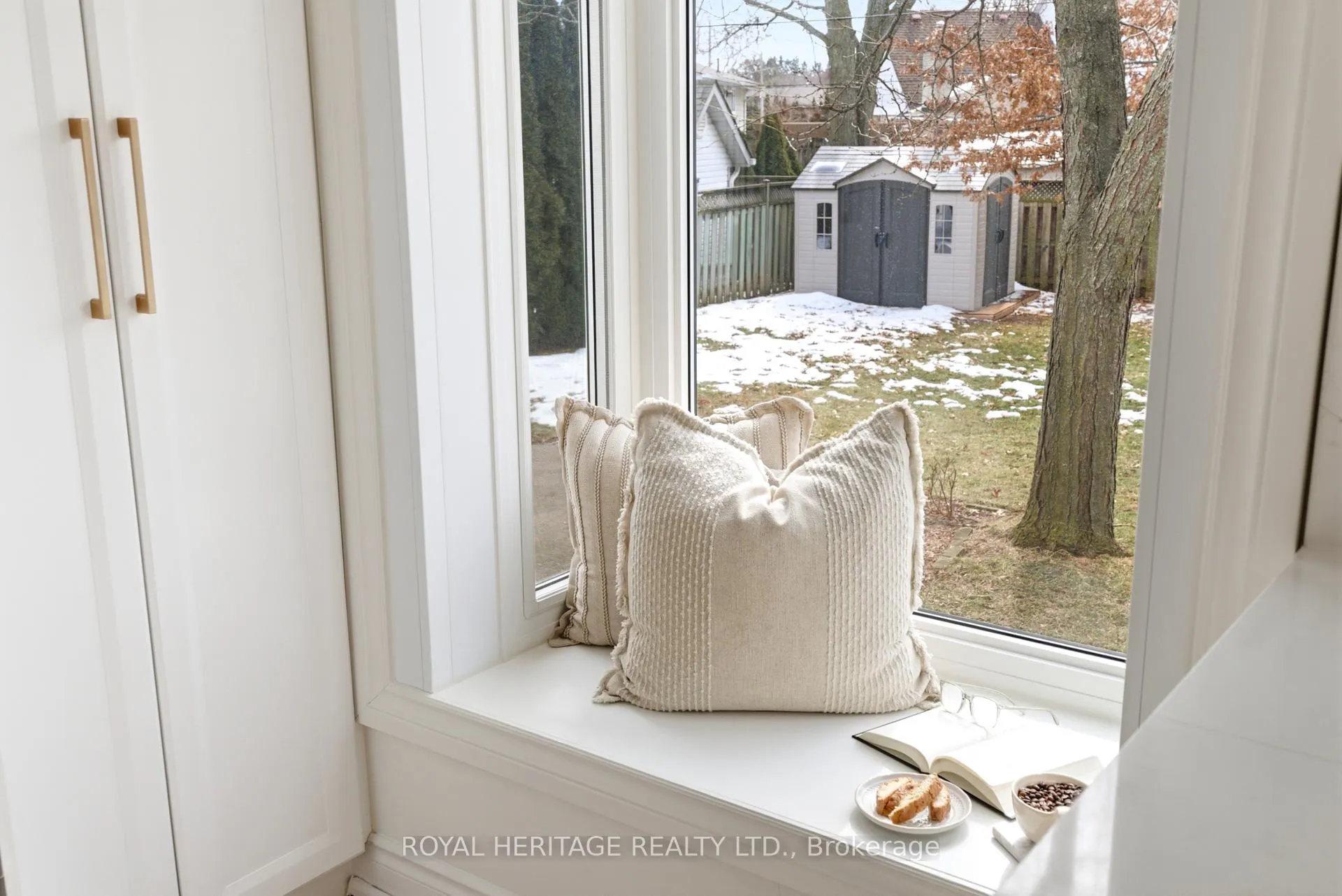 Photo 21 of 502 Shannon Crescent, Burlington, Shoreacres — HOMEH