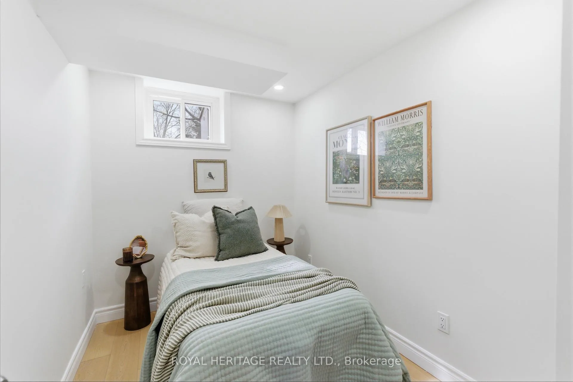 Photo 43 of 502 Shannon Crescent, Burlington, Shoreacres — HOMEH