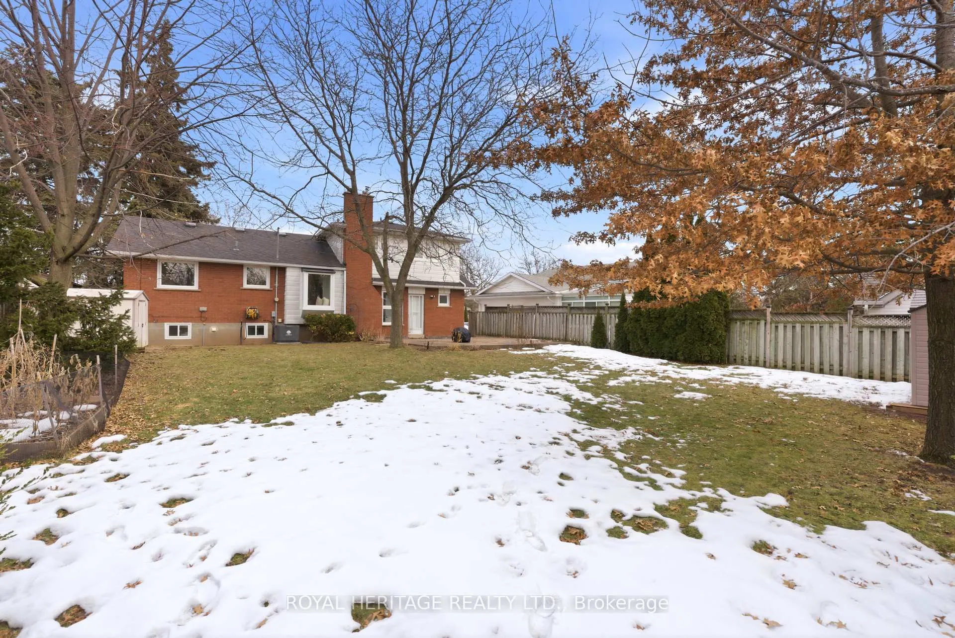 Photo 50 of 502 Shannon Crescent, Burlington, Shoreacres — HOMEH