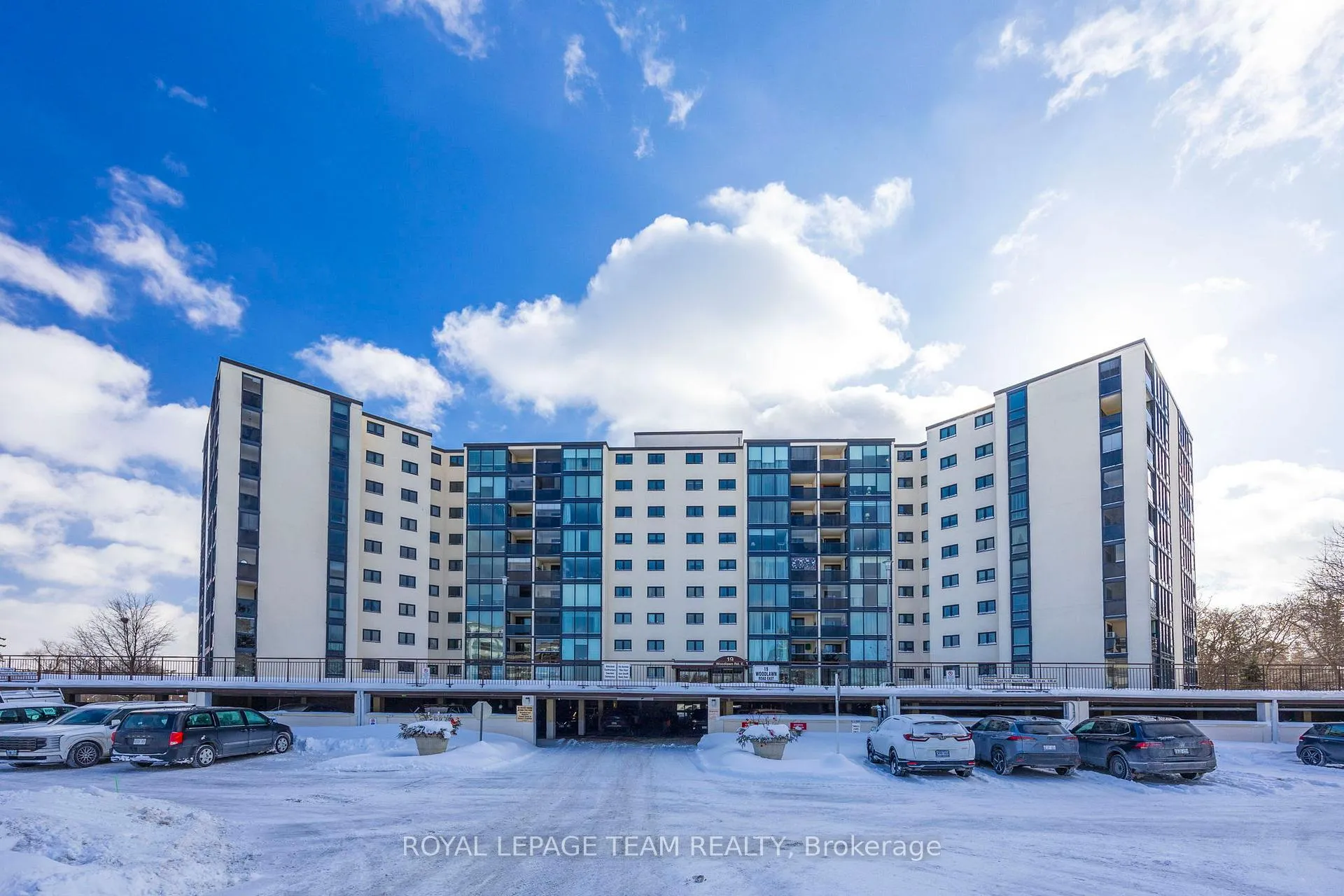 Front of Unit 109, 19 Woodlawn Road E