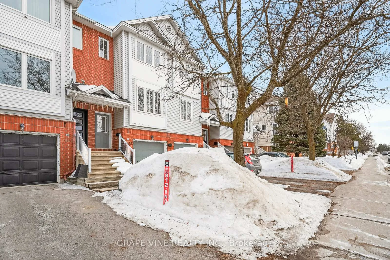Photo 2 of 460 Seyton Drive, Ottawa, Westcliffe Estates — HOMEH