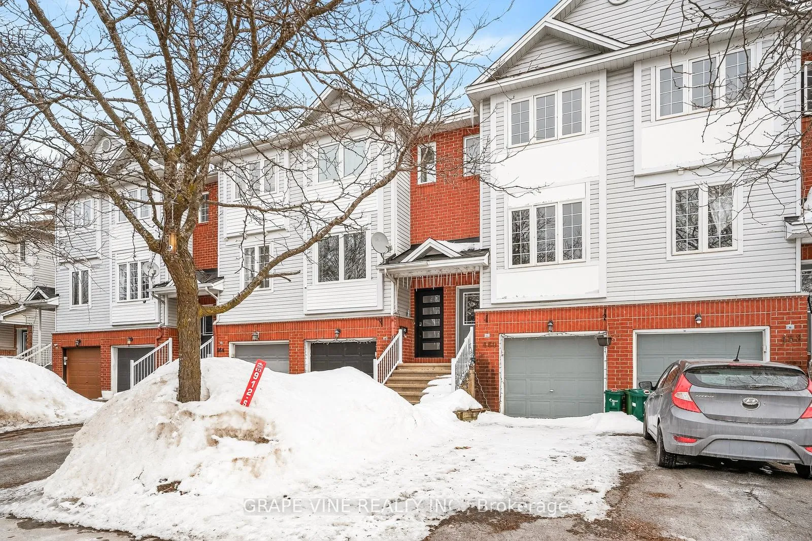 Photo 3 of 460 Seyton Drive, Ottawa, Westcliffe Estates — HOMEH