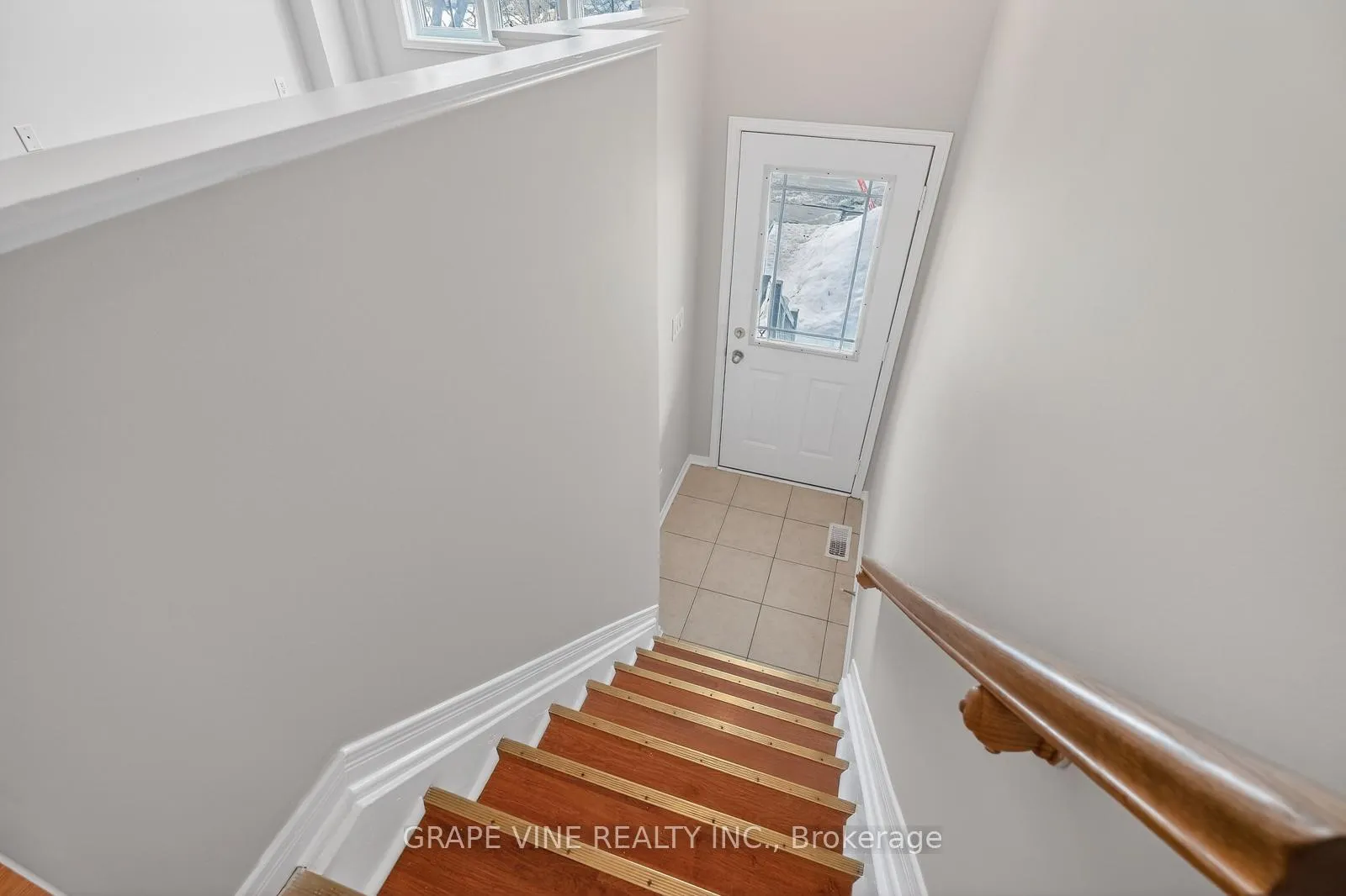 Photo 5 of 460 Seyton Drive, Ottawa, Westcliffe Estates — HOMEH