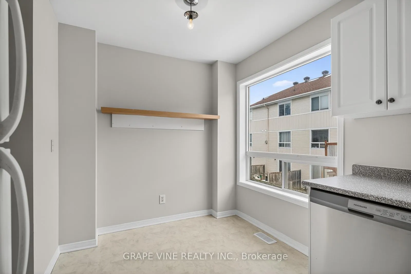 Photo 17 of 460 Seyton Drive, Ottawa, Westcliffe Estates — HOMEH