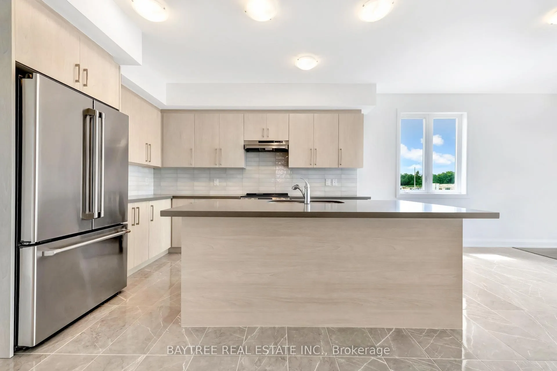 Photo 4 of 37 Lally Terrace, Barrie, Rural Barrie Southeast — HOMEH