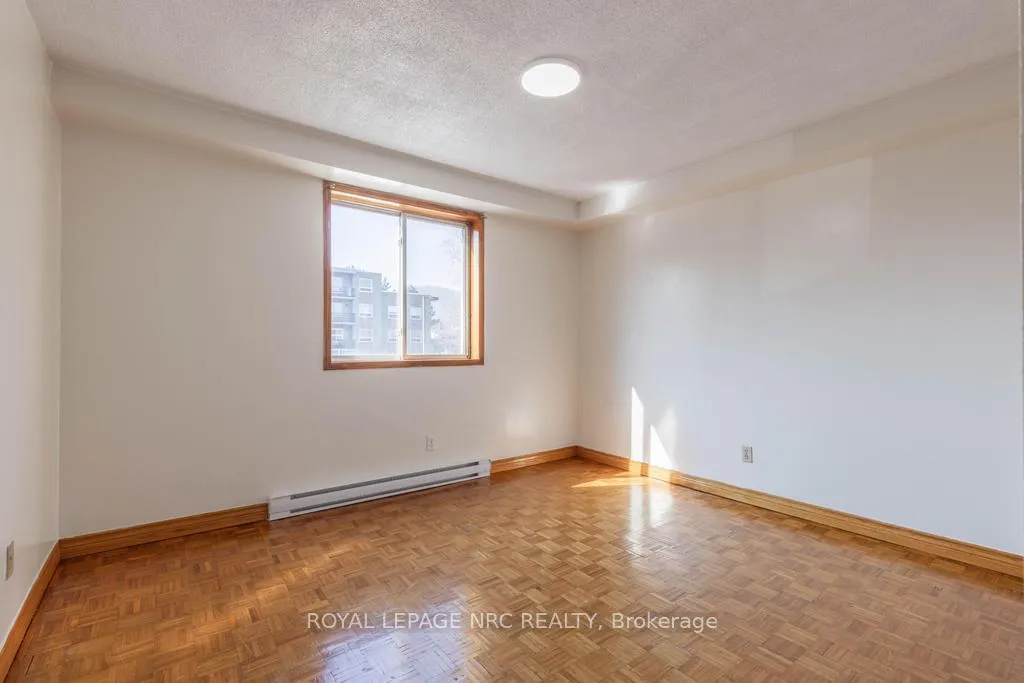 Photo 12 of Unit Unit 202, 14 John Street, Grimsby, Grimsby East — HOMEH
