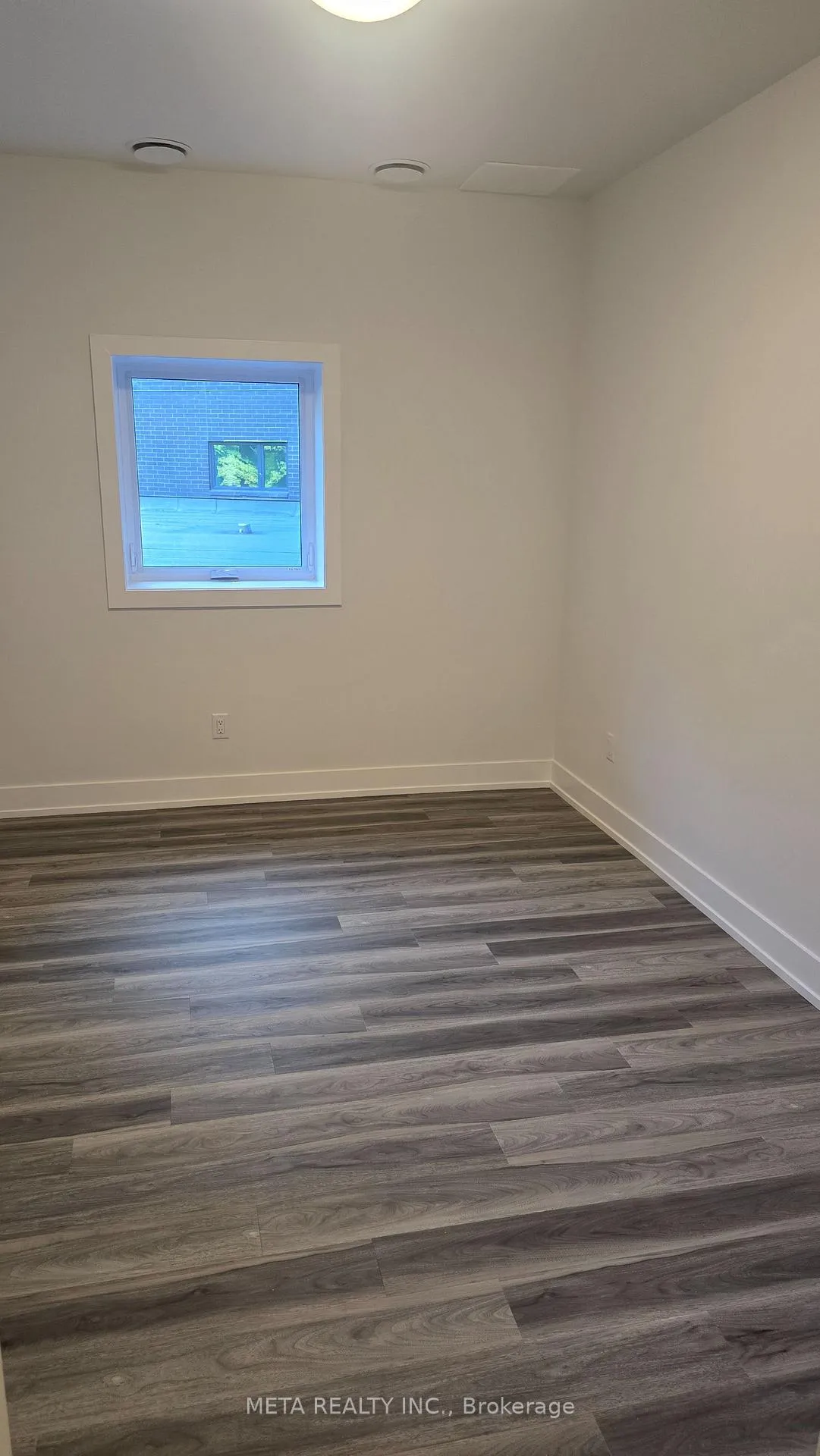 Photo 5 of Unit 201, 1100 Lackner Place, Kitchener — HOMEH