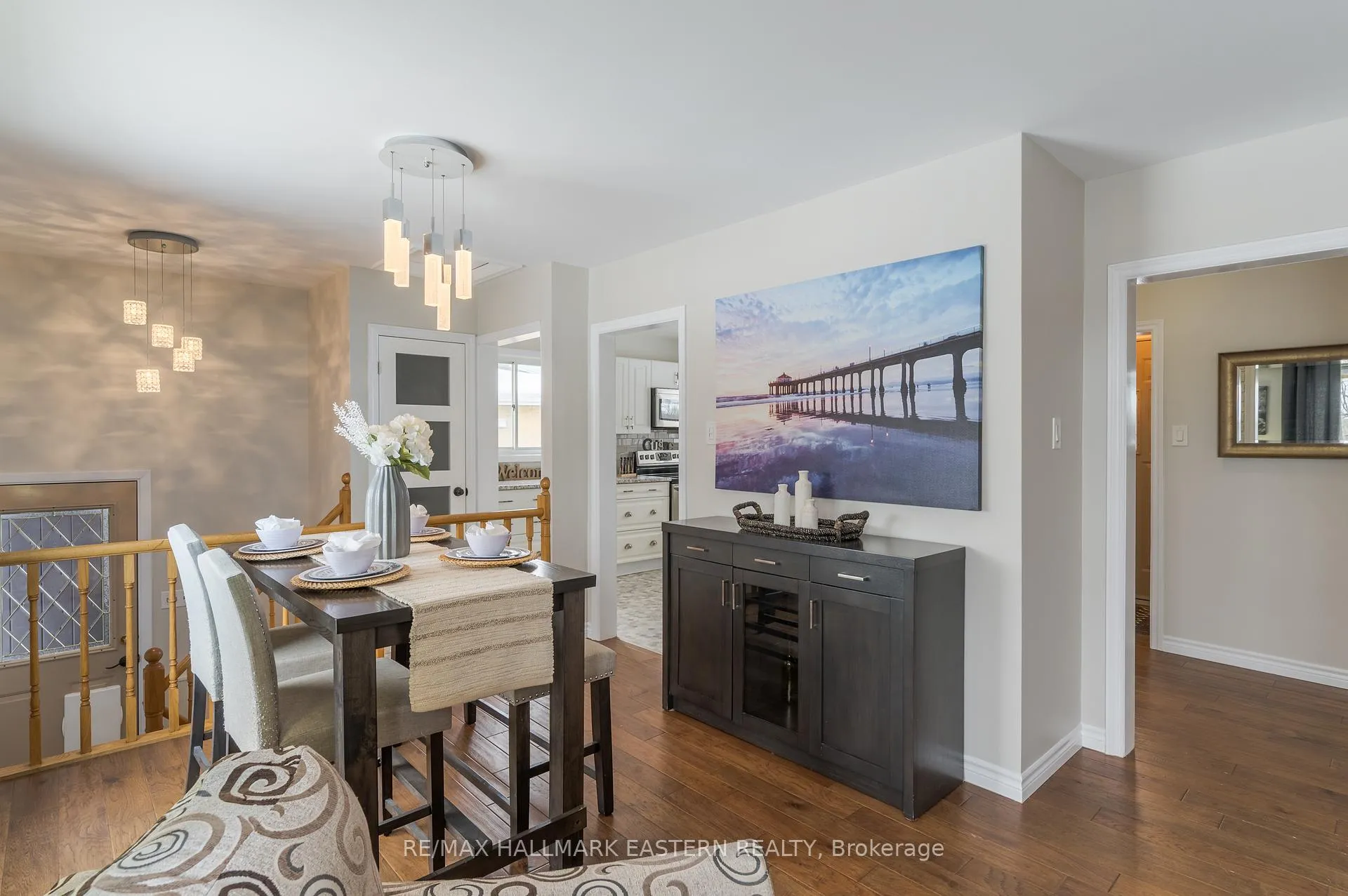Photo 18 of 990 Oriole Crescent, Peterborough, Northcrest Ward 5 — HOMEH