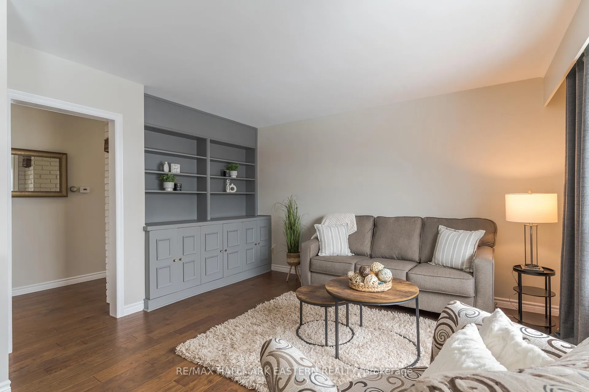 Photo 22 of 990 Oriole Crescent, Peterborough, Northcrest Ward 5 — HOMEH