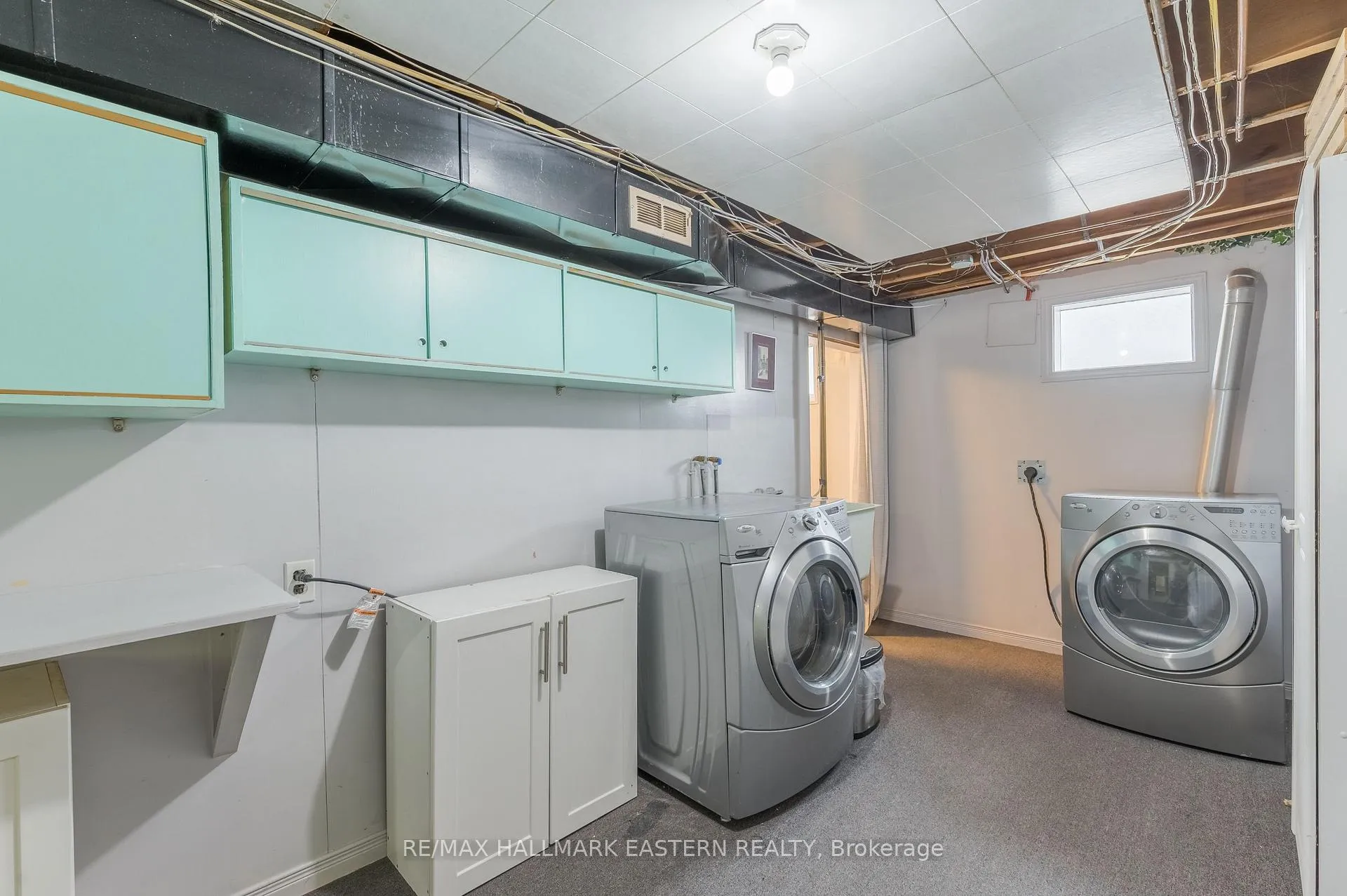 Photo 38 of 990 Oriole Crescent, Peterborough, Northcrest Ward 5 — HOMEH