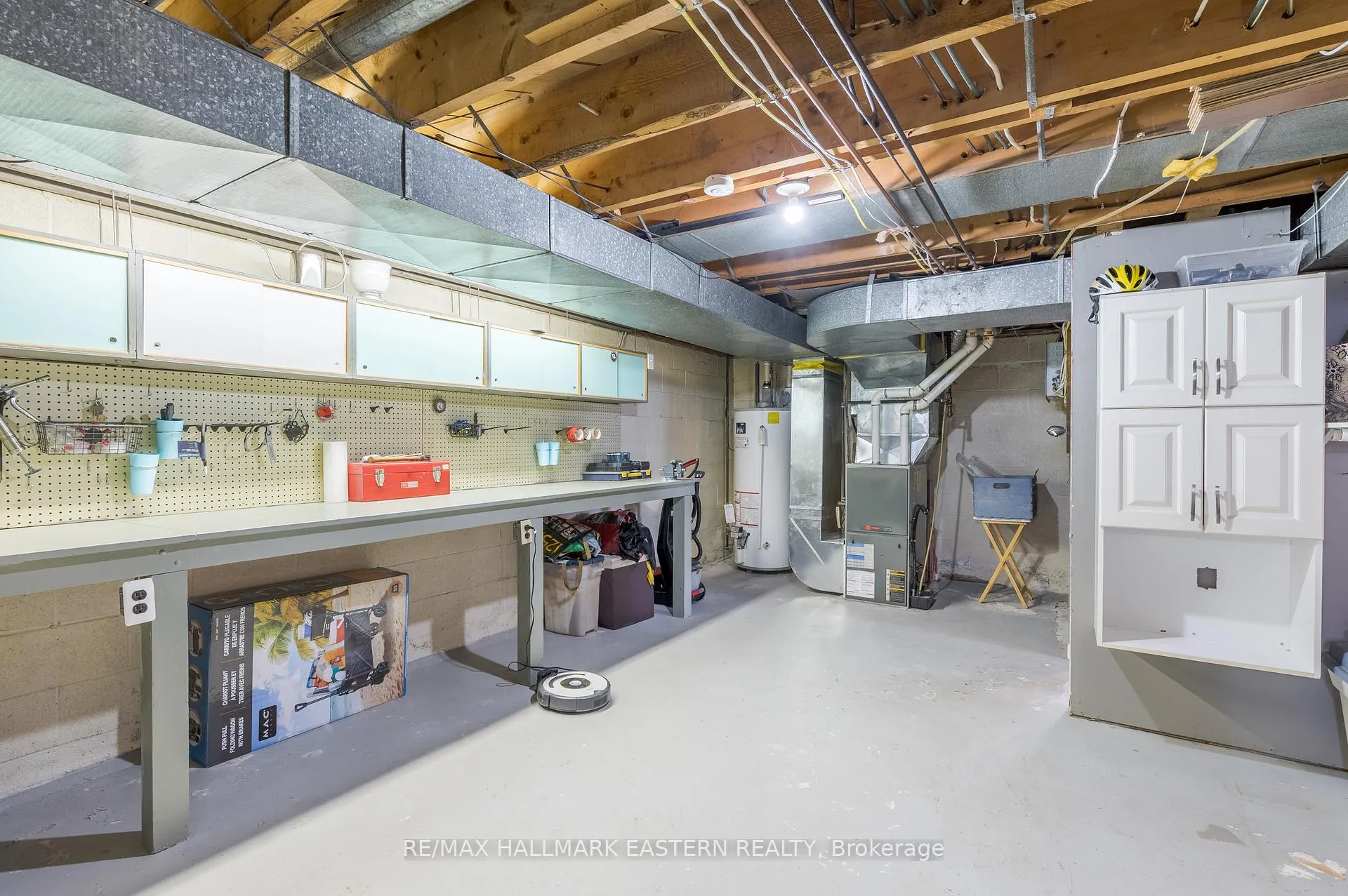 Photo 40 of 990 Oriole Crescent, Peterborough, Northcrest Ward 5 — HOMEH